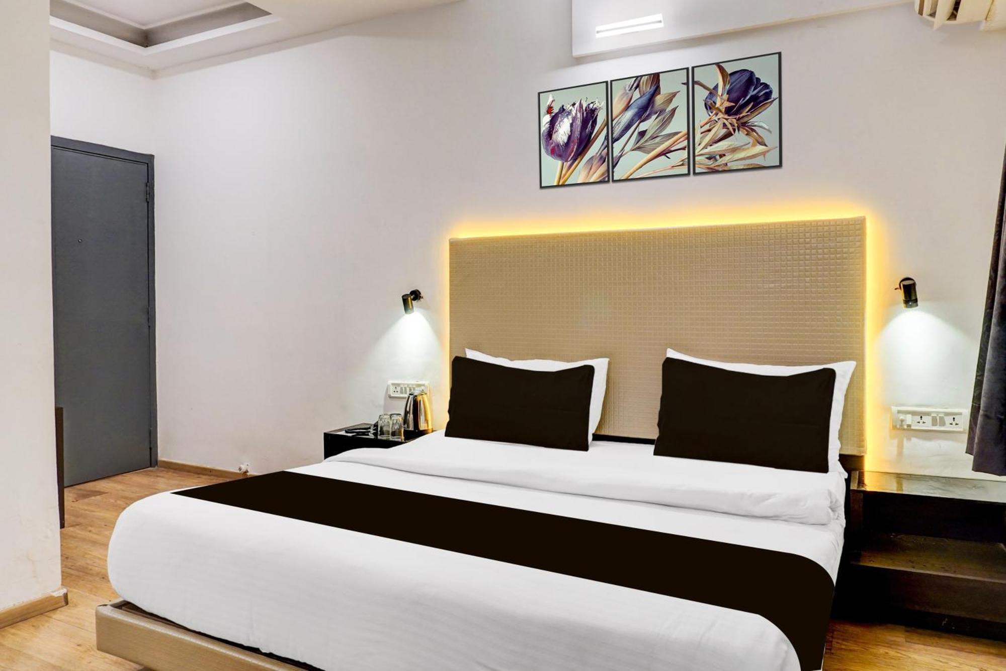 Super Townhouse Exhibition Centre Goregaon 3* Mumbai