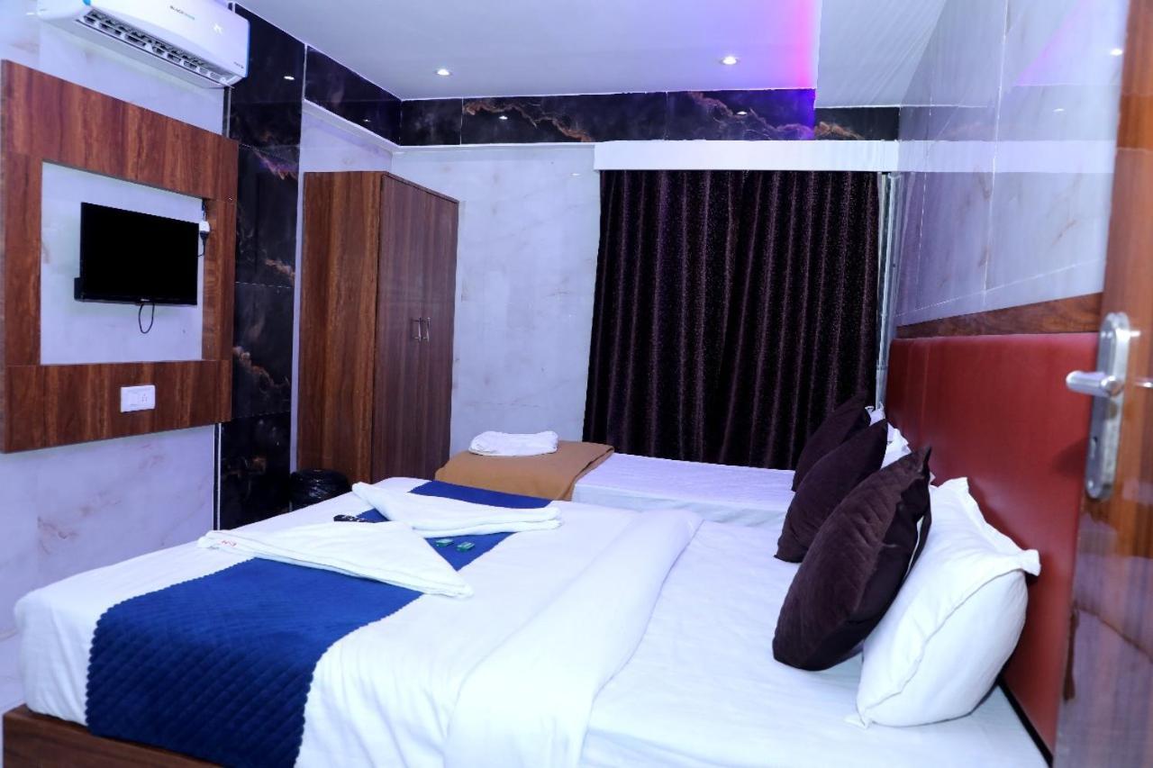 Lodge Chirag Next Mumbai