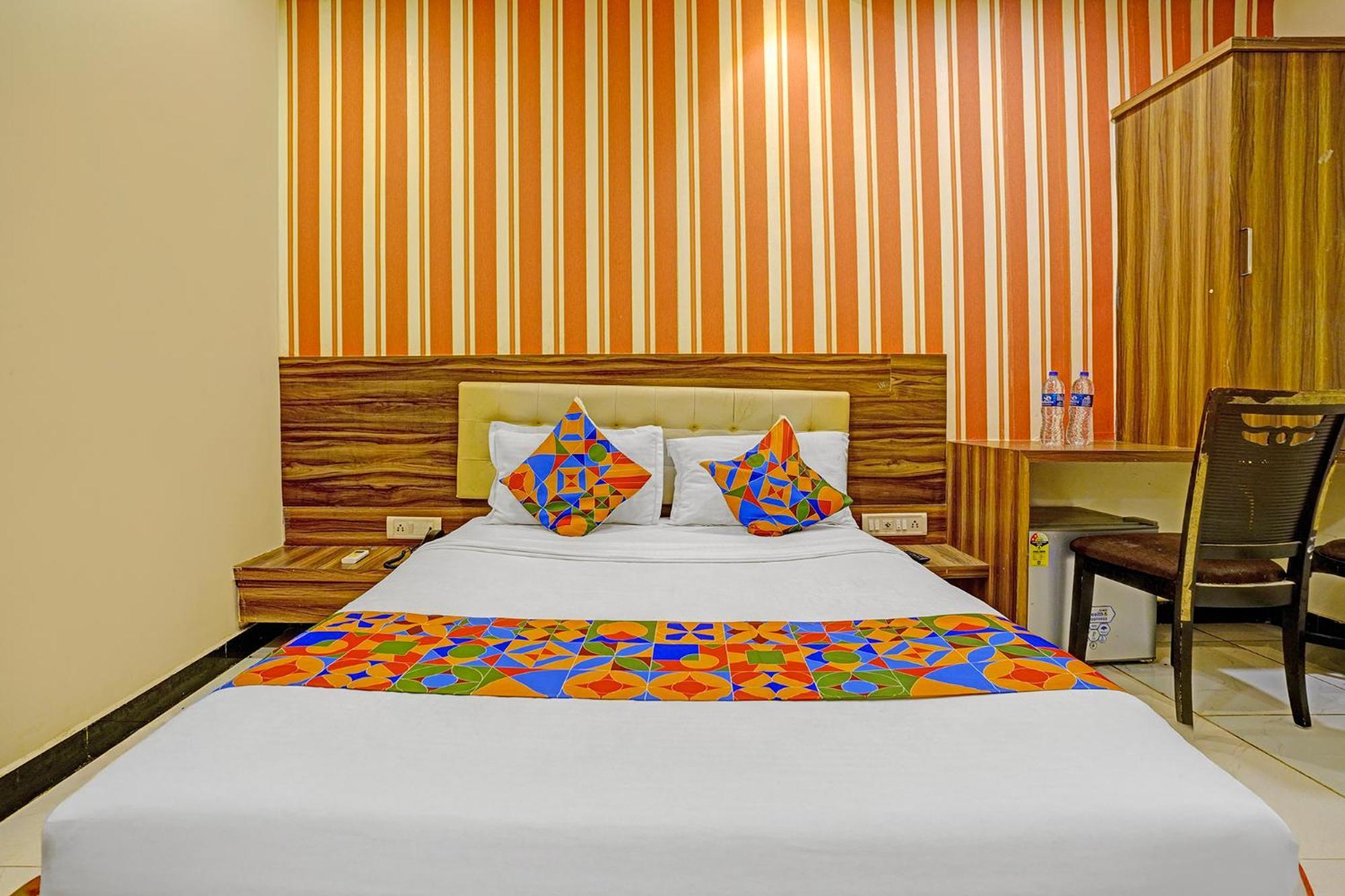 Fabhotel Galaxy 3* Mumbai