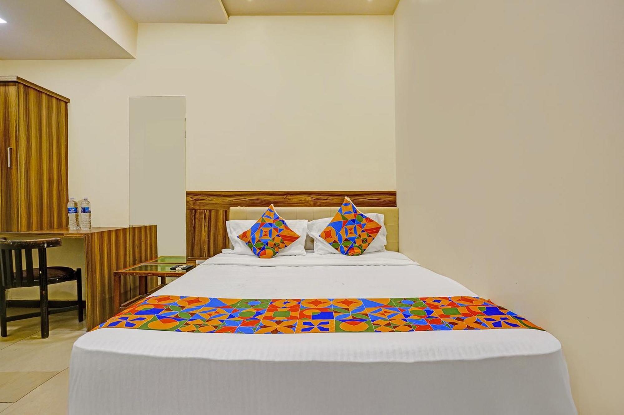 Hotel Fabhotel Galaxy 3*