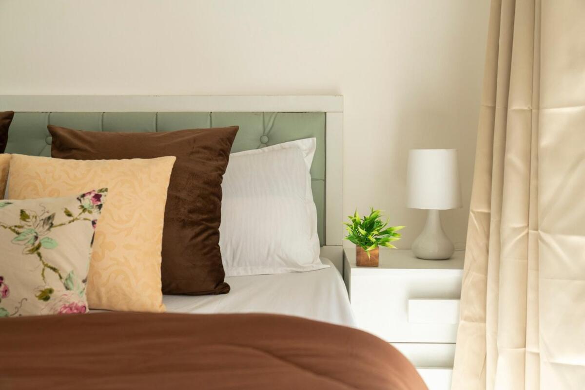 Trendy 2bhk Near Bkc Mumbai