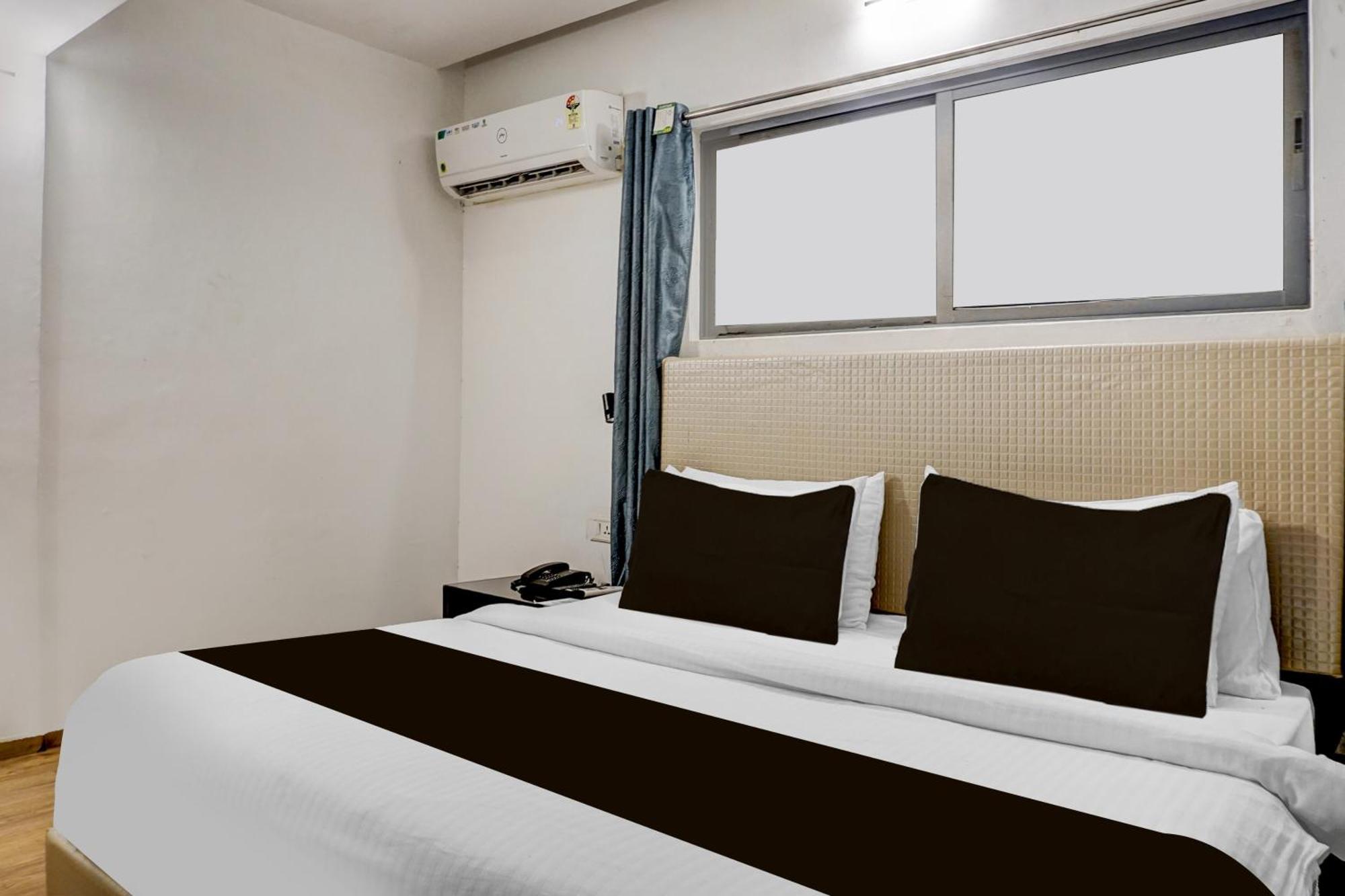 Super Townhouse Exhibition Centre Goregaon Mumbai