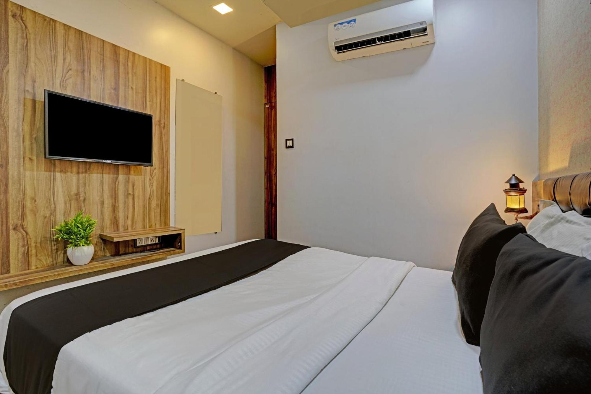 O Blue Near R Mall Hotel 3*