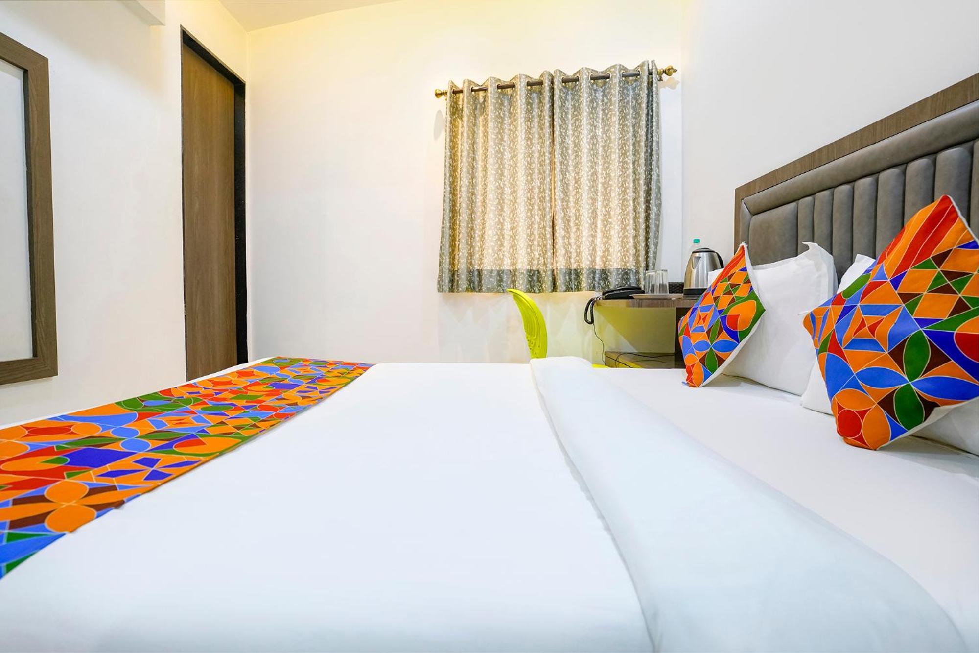 Fabhotel Shahi Palace