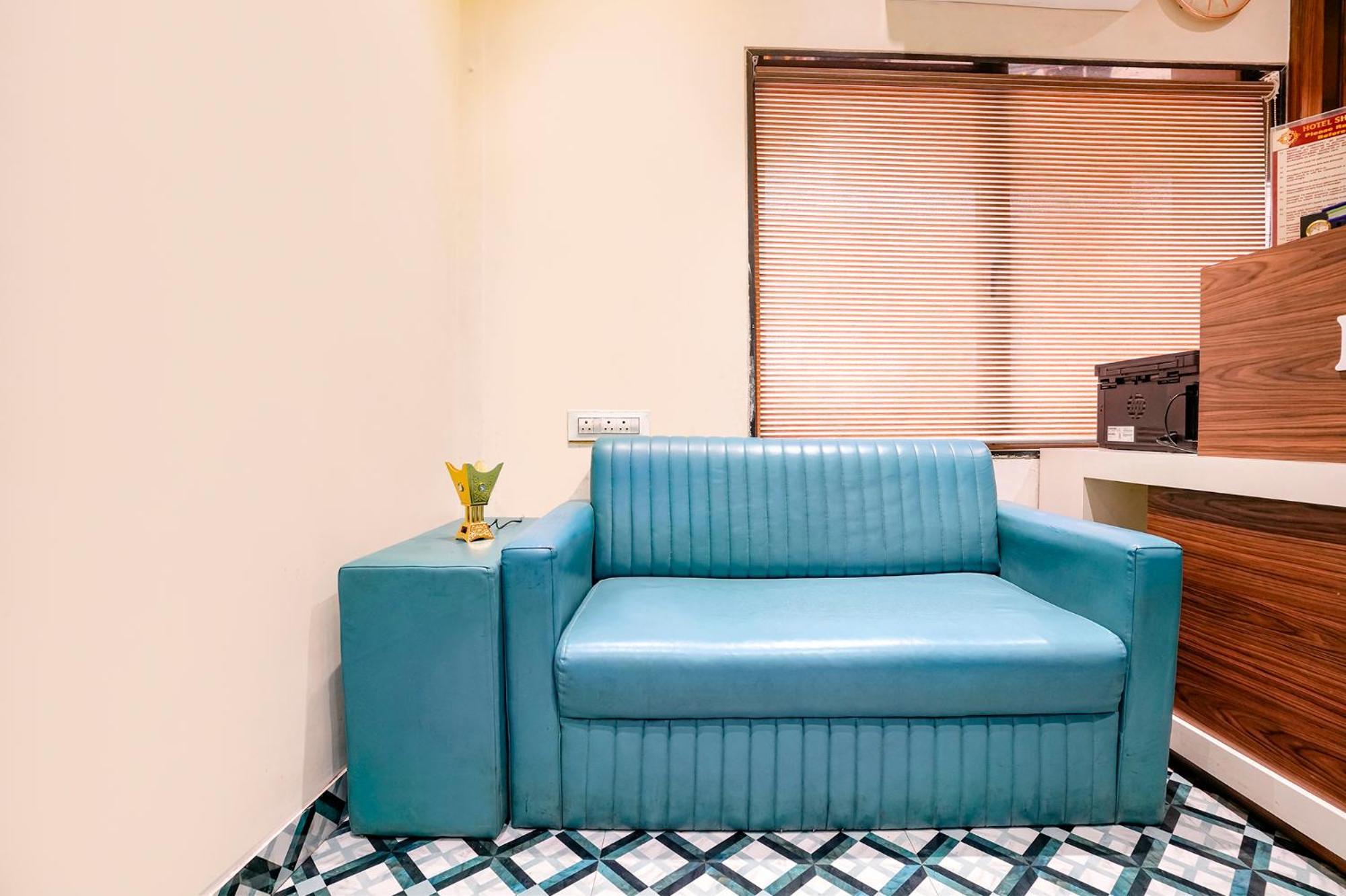 Fabhotel Shahi Palace Mumbai