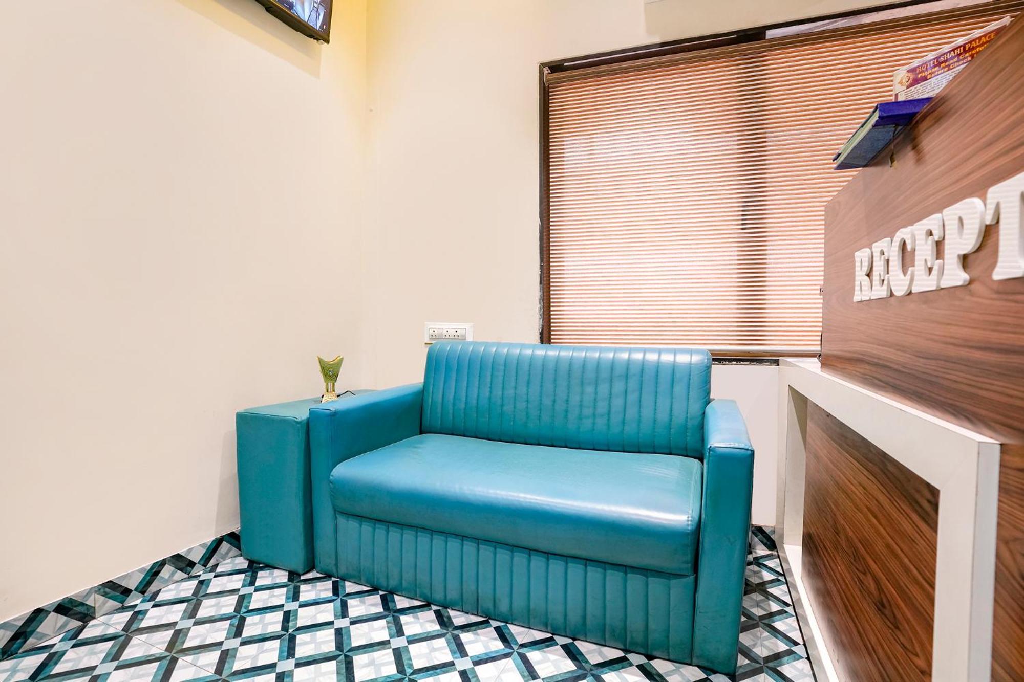 Inn Fabhotel Shahi Palace