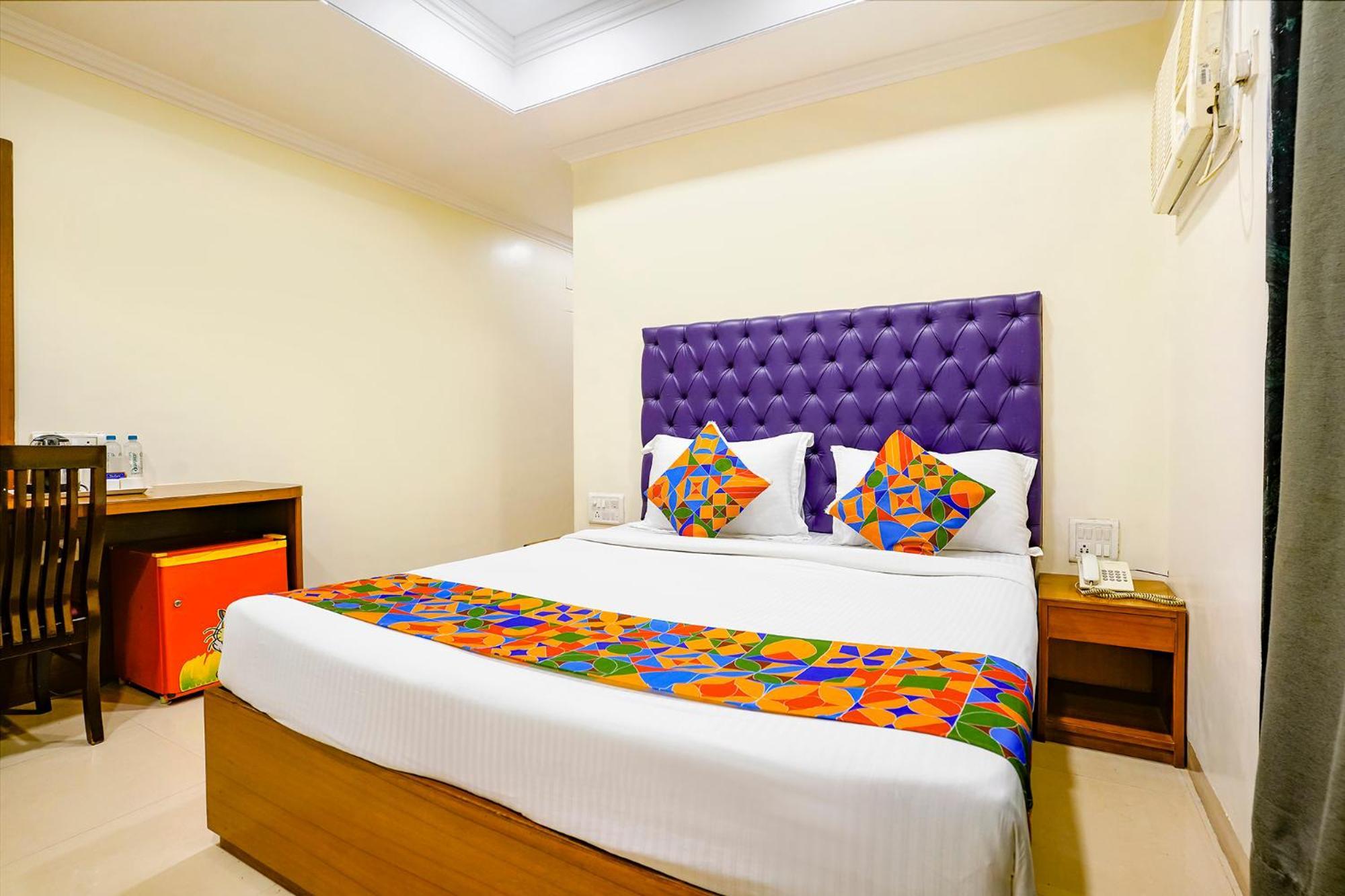 Hotel Fabhotel Cruz Royale - Nr- Bandra West