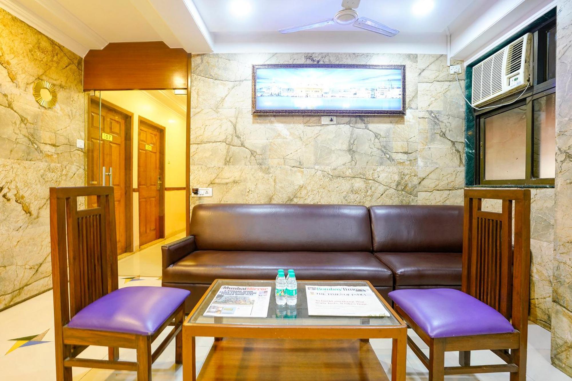 Fabhotel Cruz Royale - Nr- Bandra West 3*