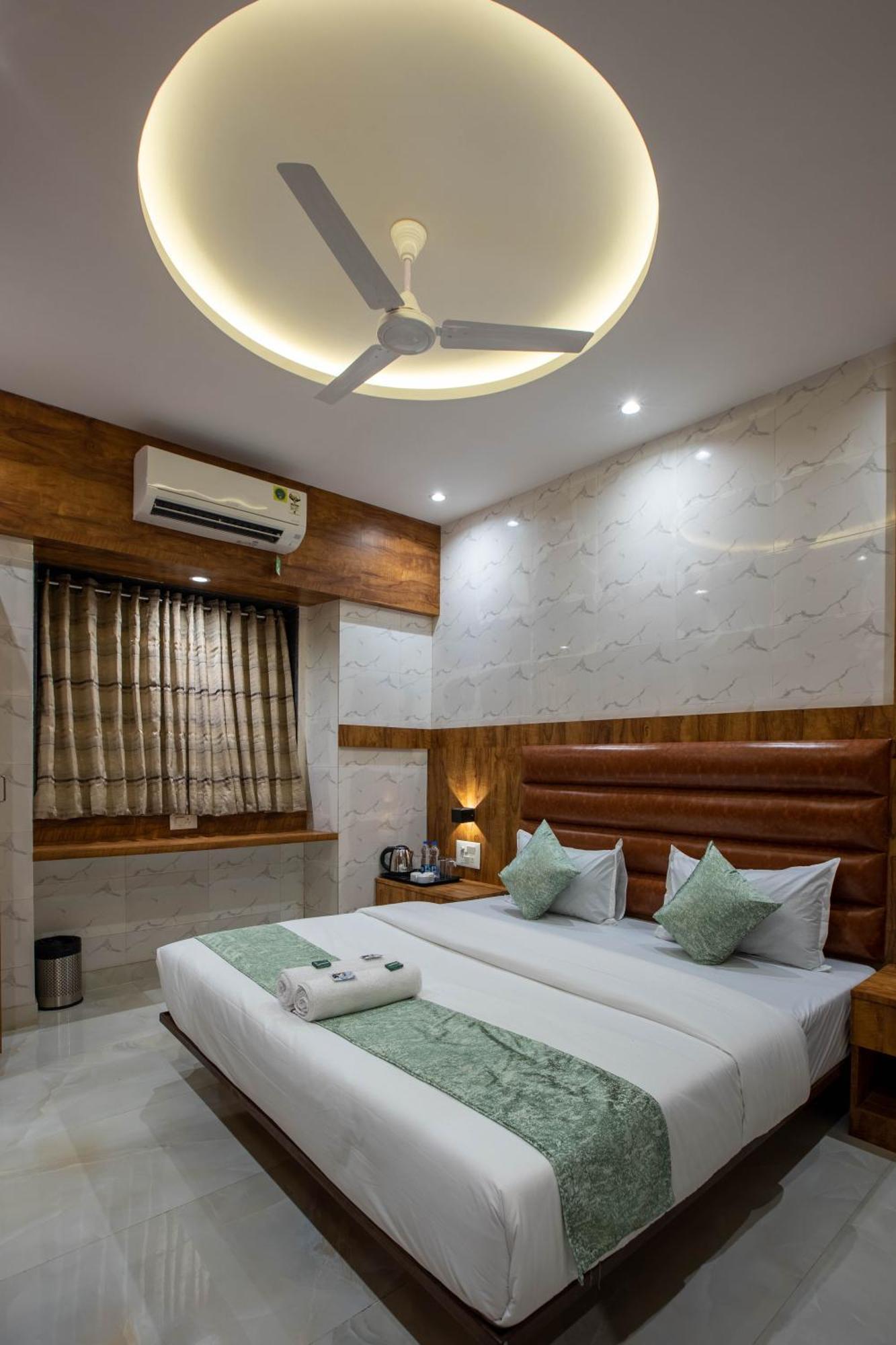 Heraa International 3*