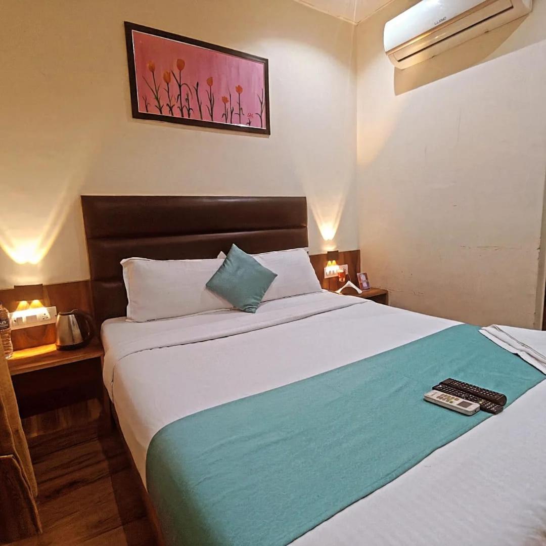 Deluxe Residency Nr- International Airport Hotel Mumbai