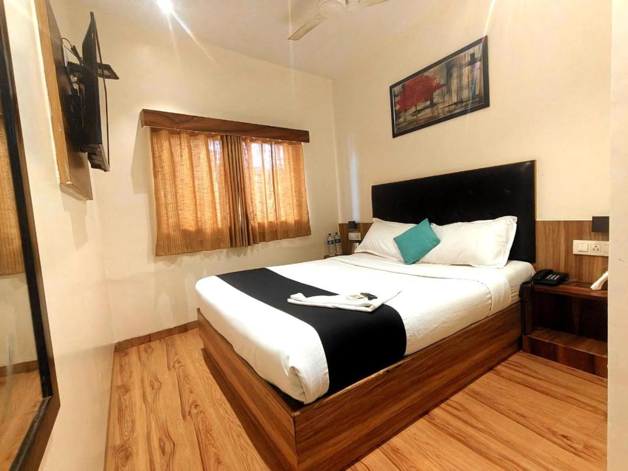 Deluxe Residency Nr- International Airport *