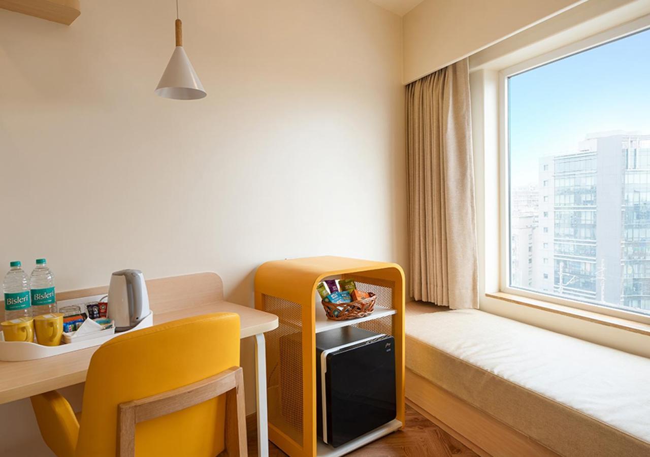 Bloom Hub L Weh Andheri Mumbai