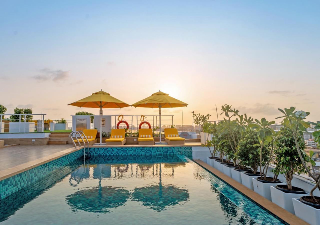 Bloom Hub L Weh Andheri 4*