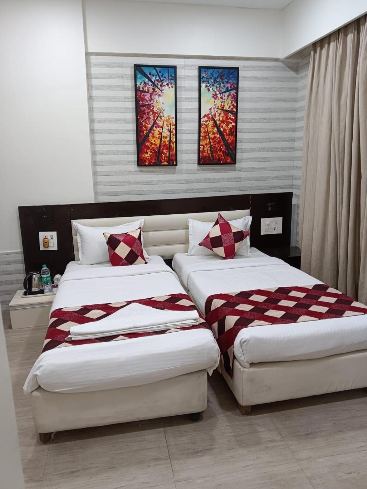 Homestay Retreats At Welcome - Corporate In Vakola Mumbai