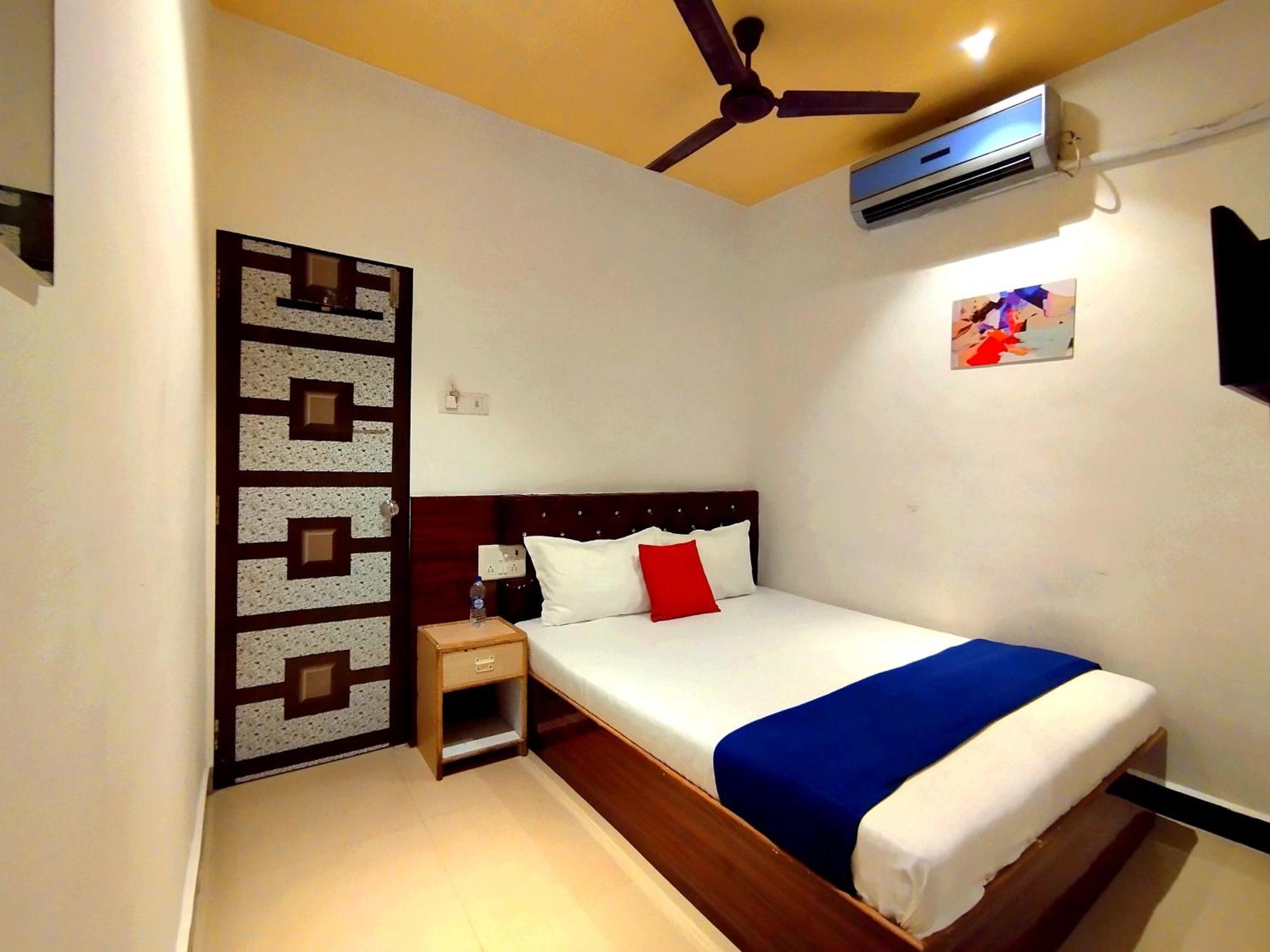 Aspen - Nr Airport Hotel 3*