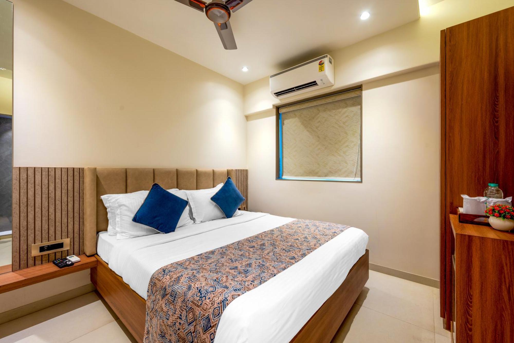 Hotel Kalpana Palace, 3*