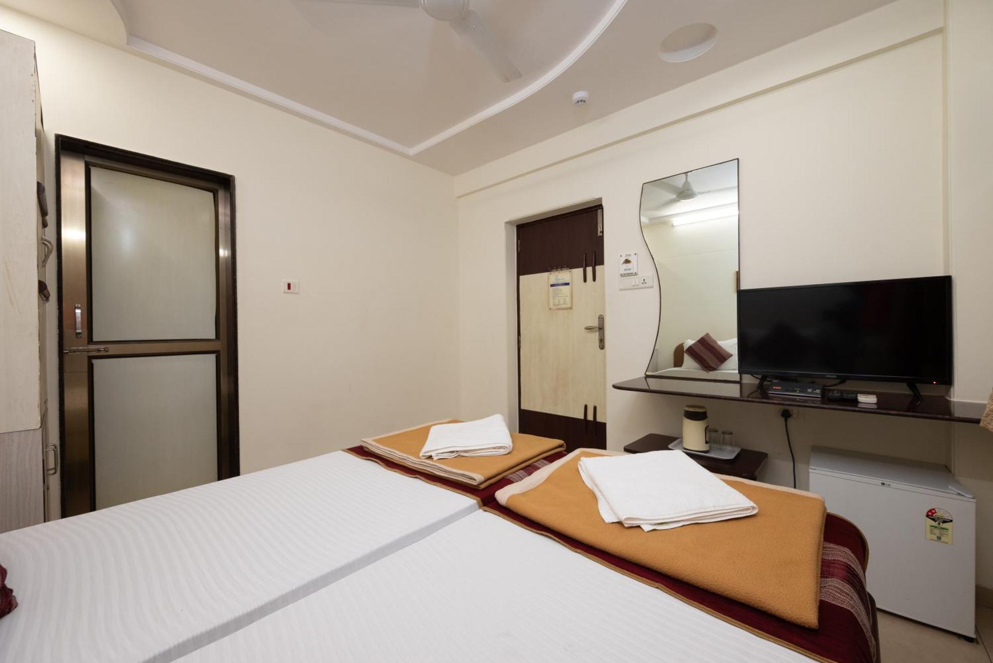 Hotel Kalpana Palace,