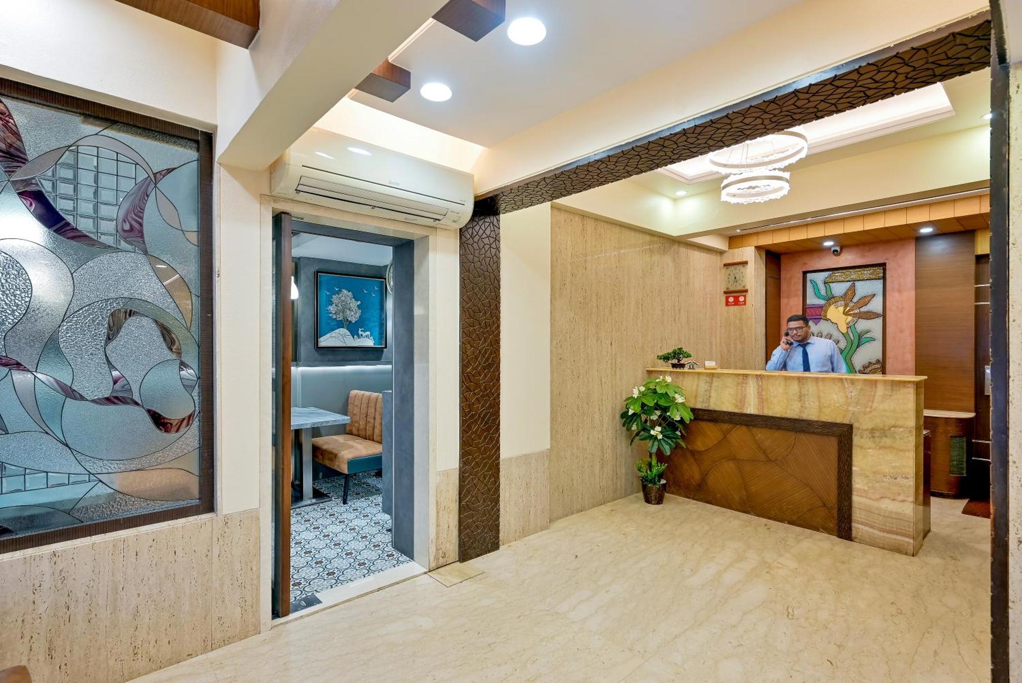 Hotel Kalpana Palace, Mumbai