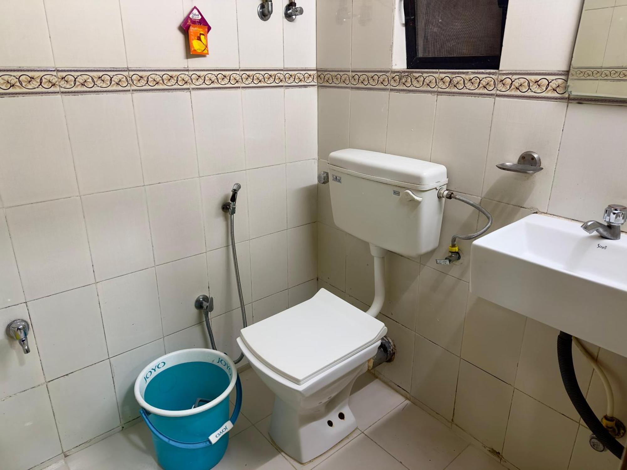 Hotel Metro Plaza Mumbai