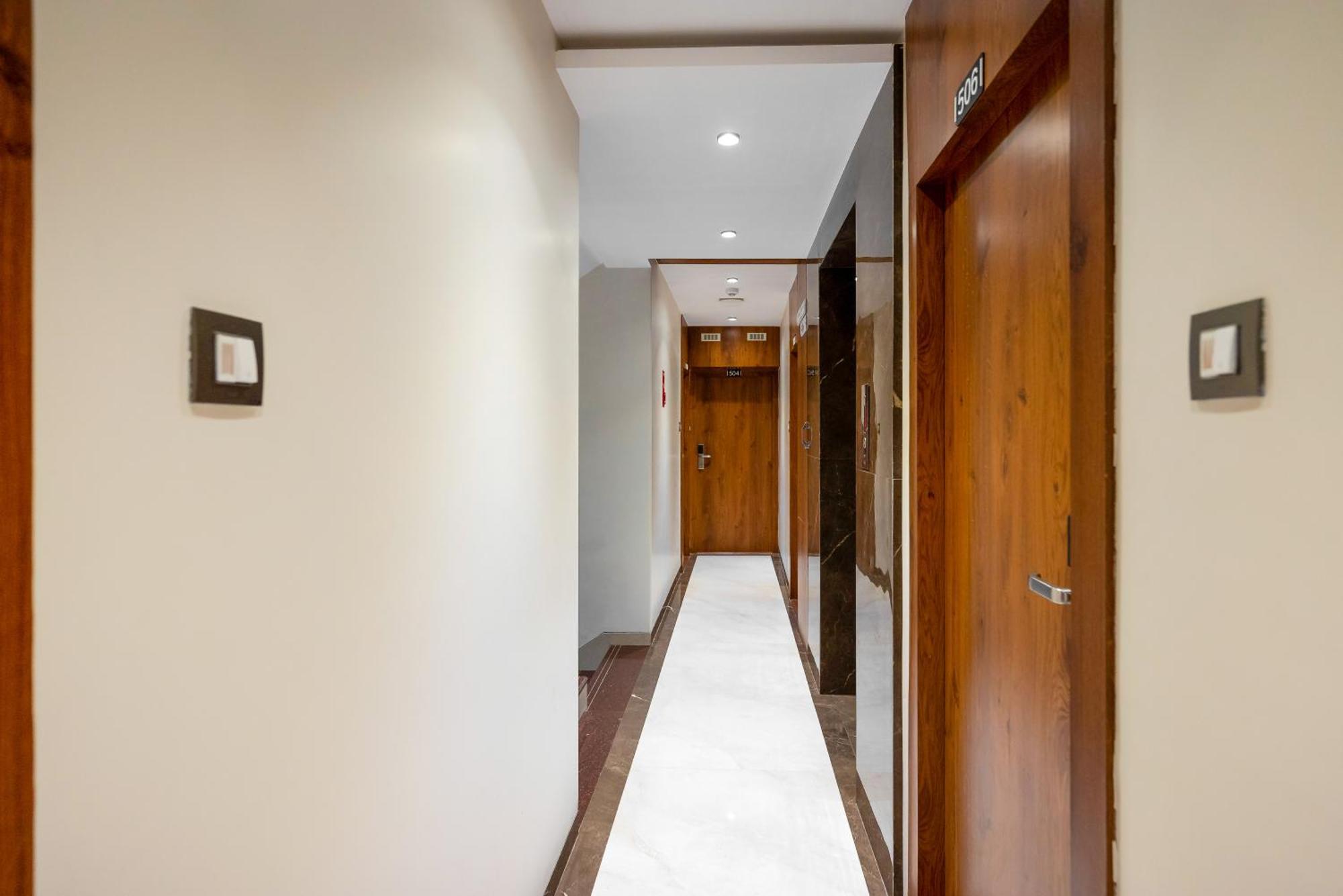 Kalpana Palace, Hotel Mumbai