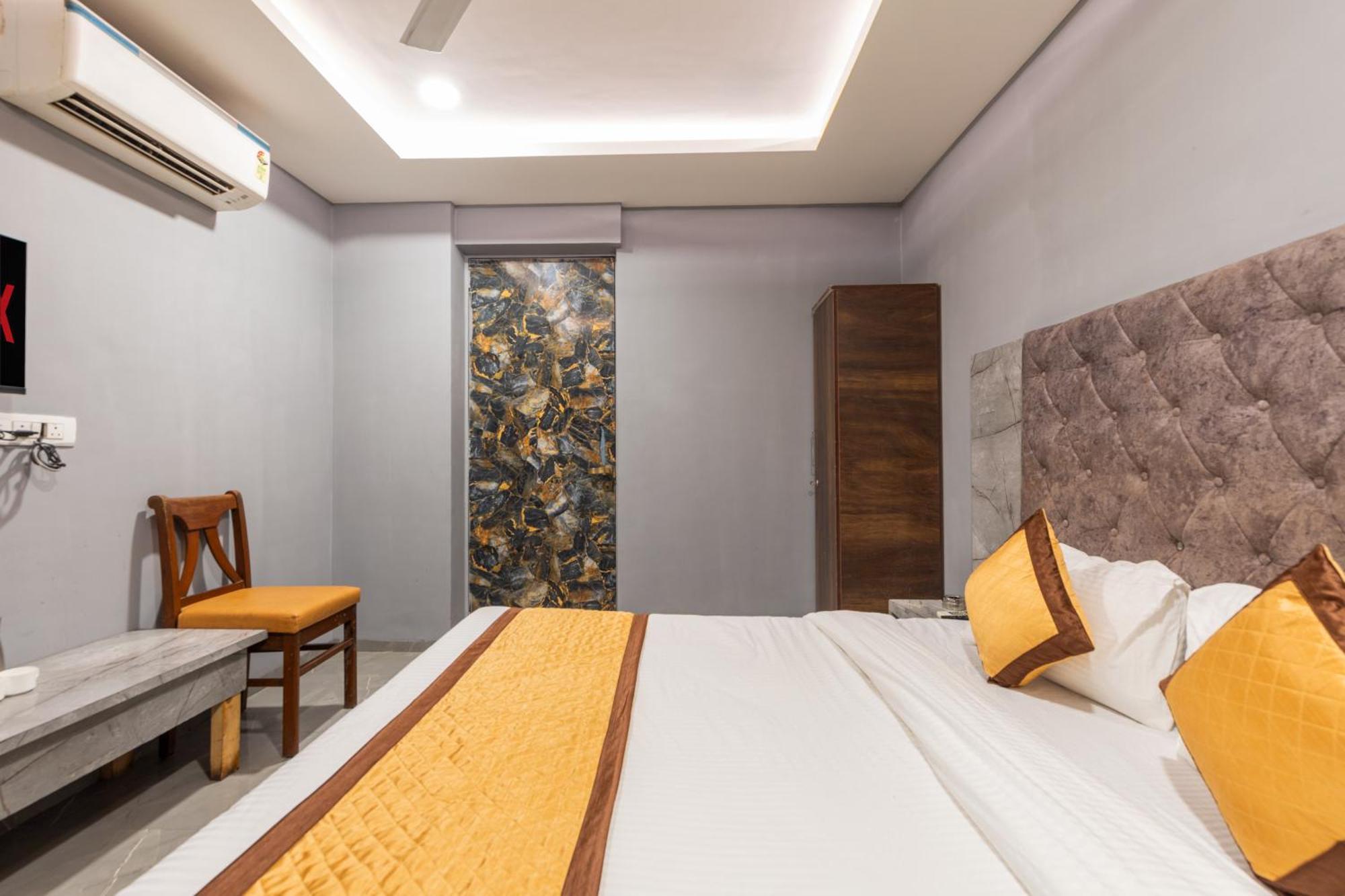 De Classico -lokhandwala Guest house Mumbai