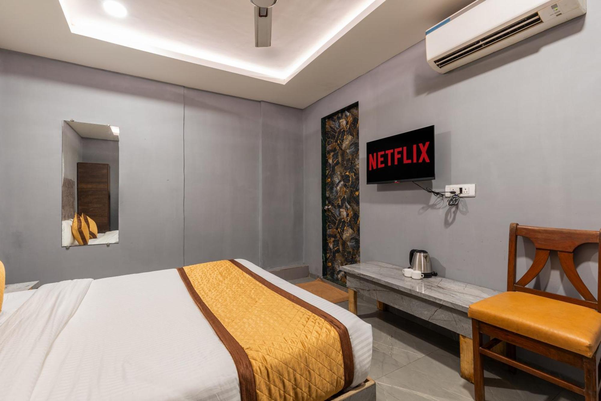 De Classico -lokhandwala * Mumbai