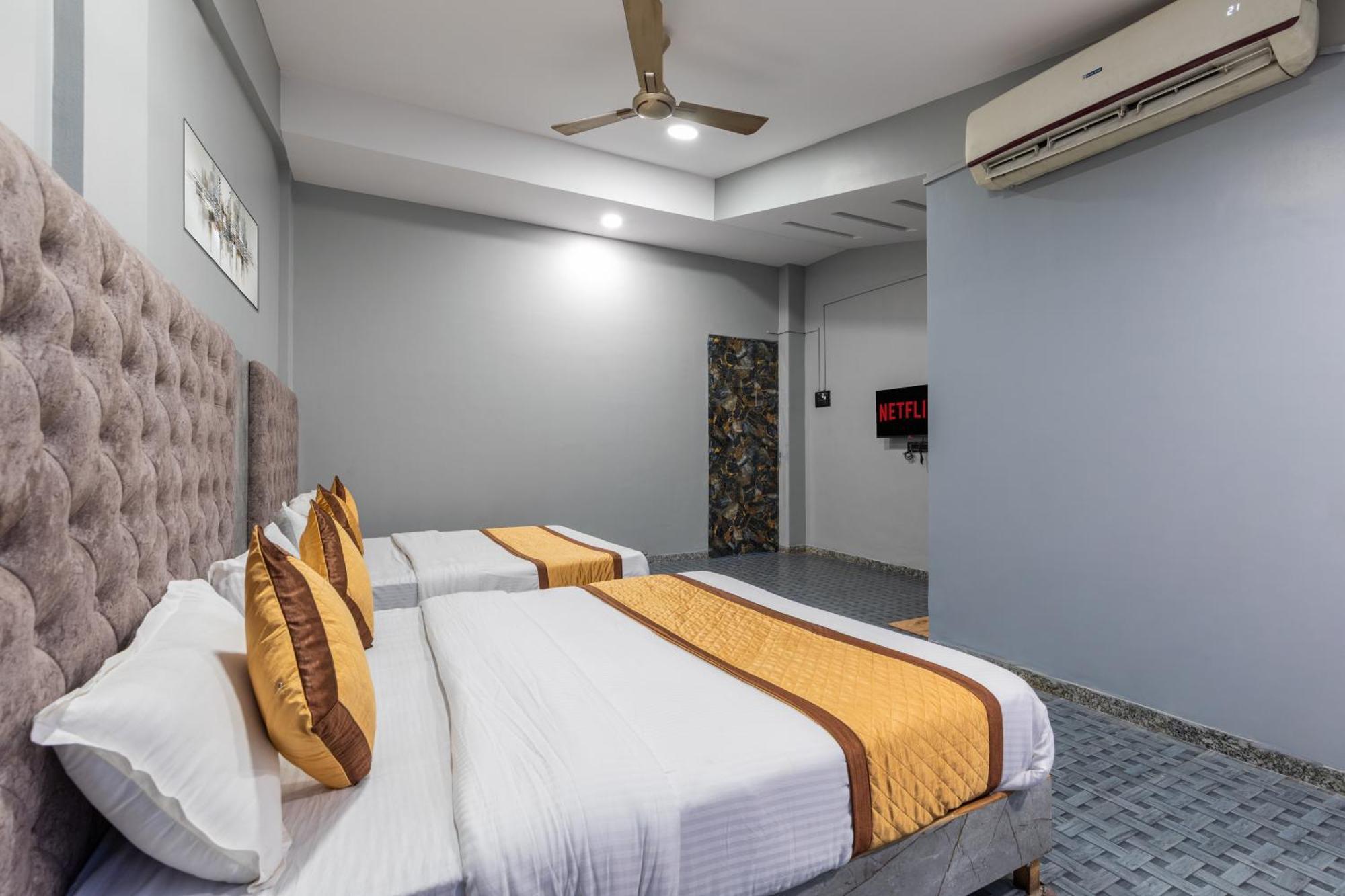 De Classico -lokhandwala Mumbai