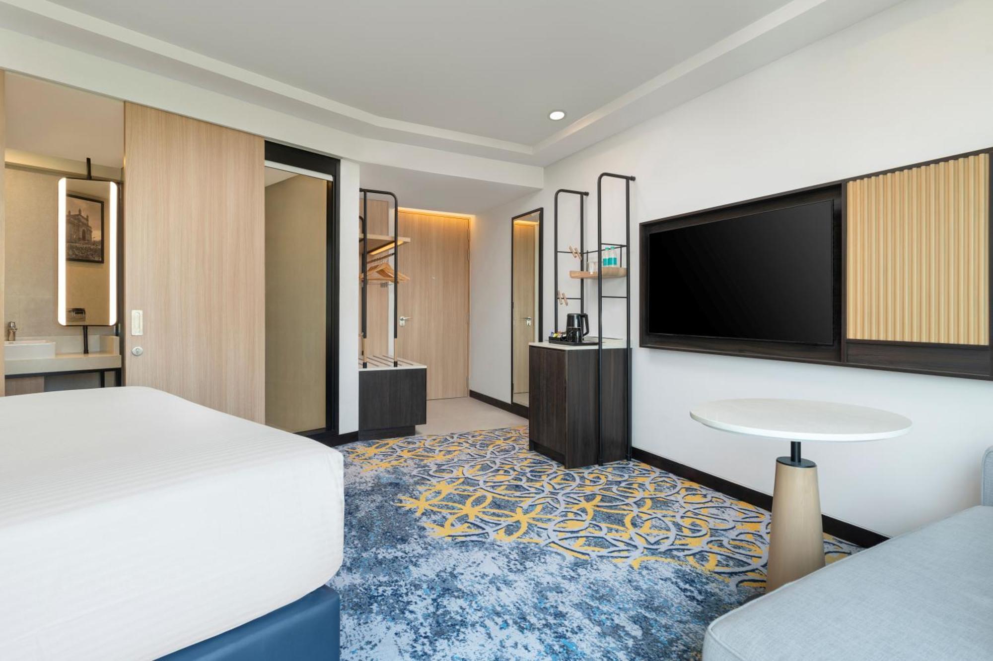 Hotel Hilton Garden International Airport 4*