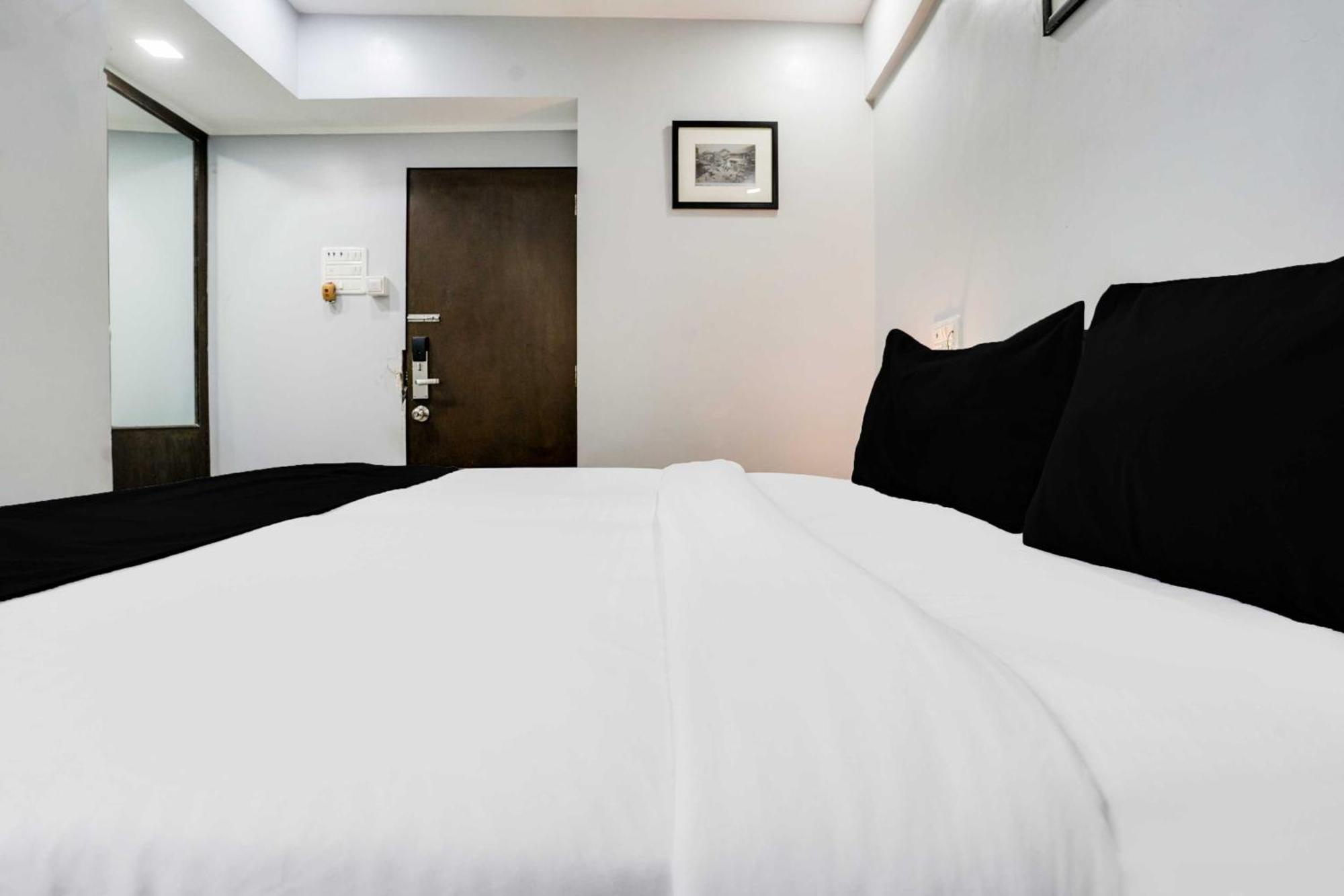 Hotel O Andheri Near Airport We 3*