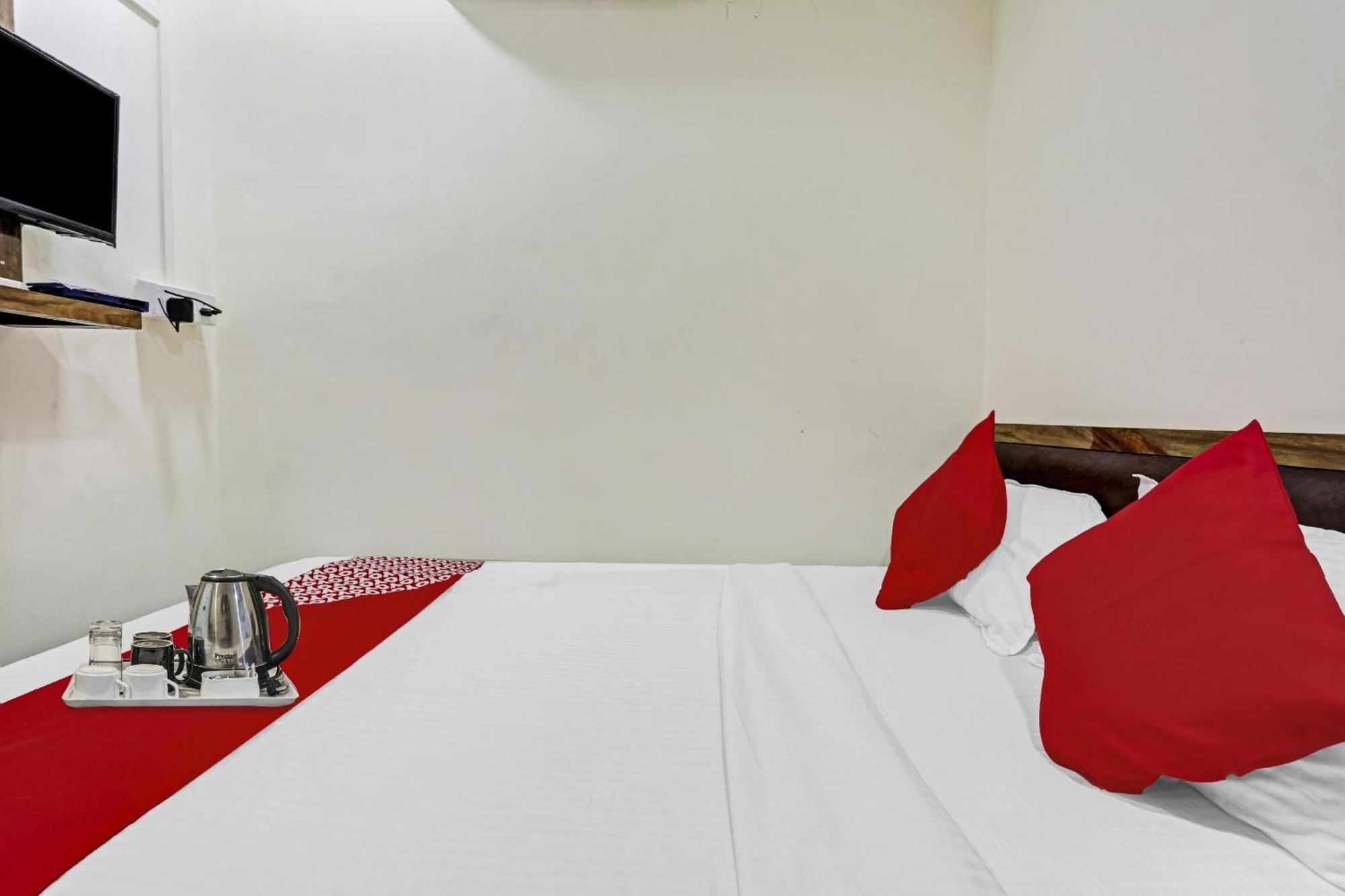 Hotel O S K Palace Mumbai