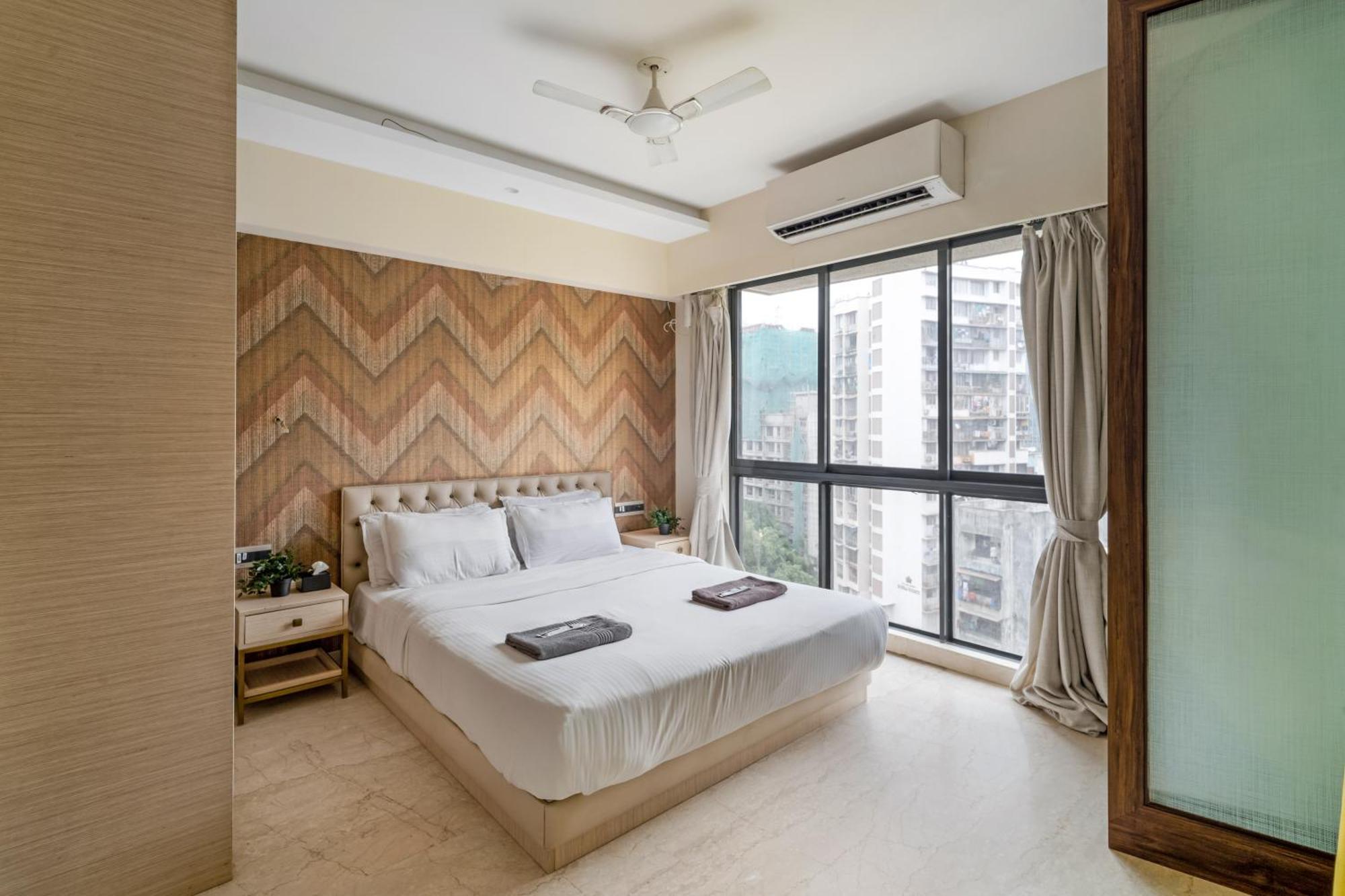 Ov Premium Bkc - Kurla Apartment