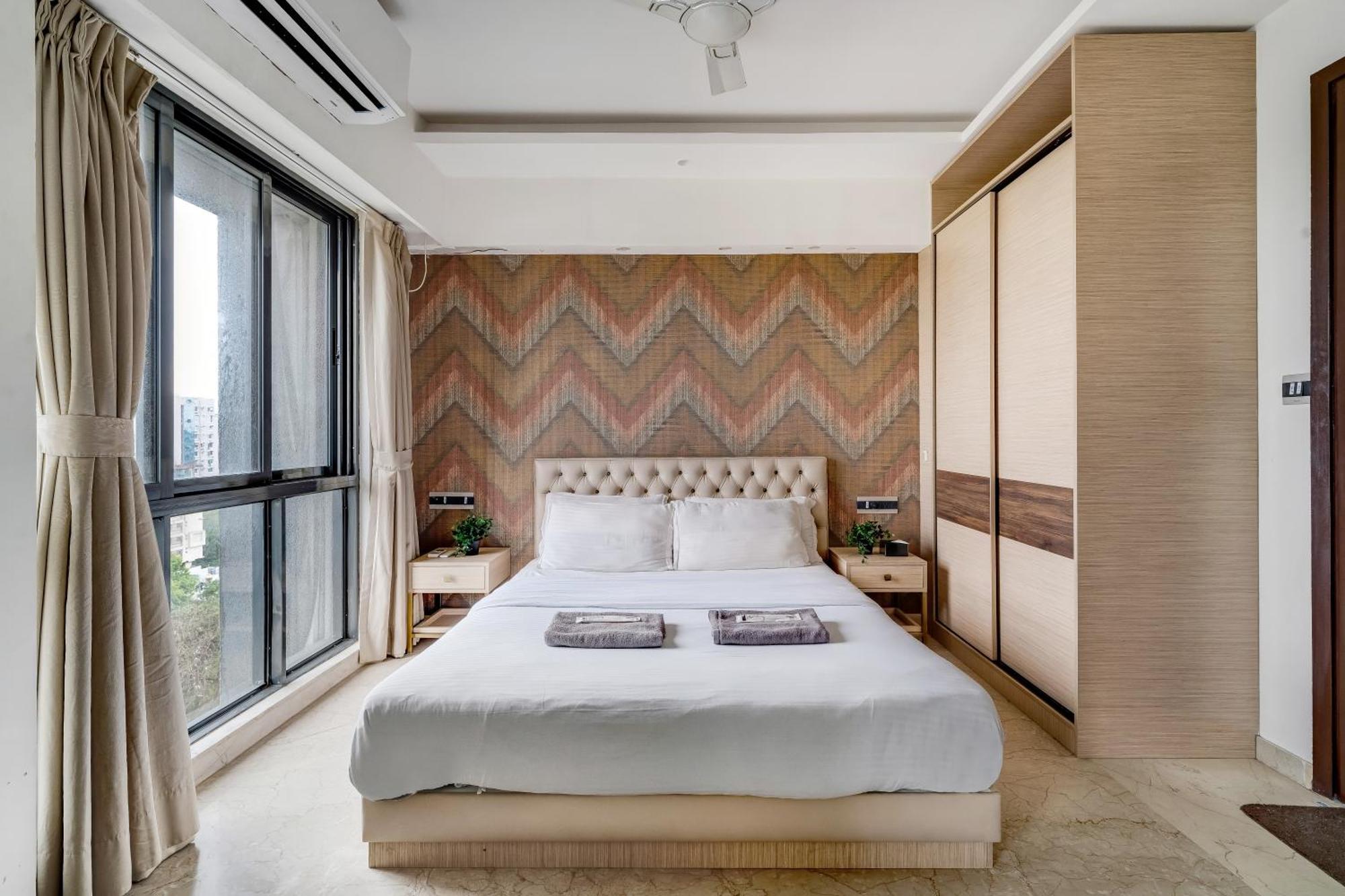 Ov Premium Bkc - Kurla Apartment *