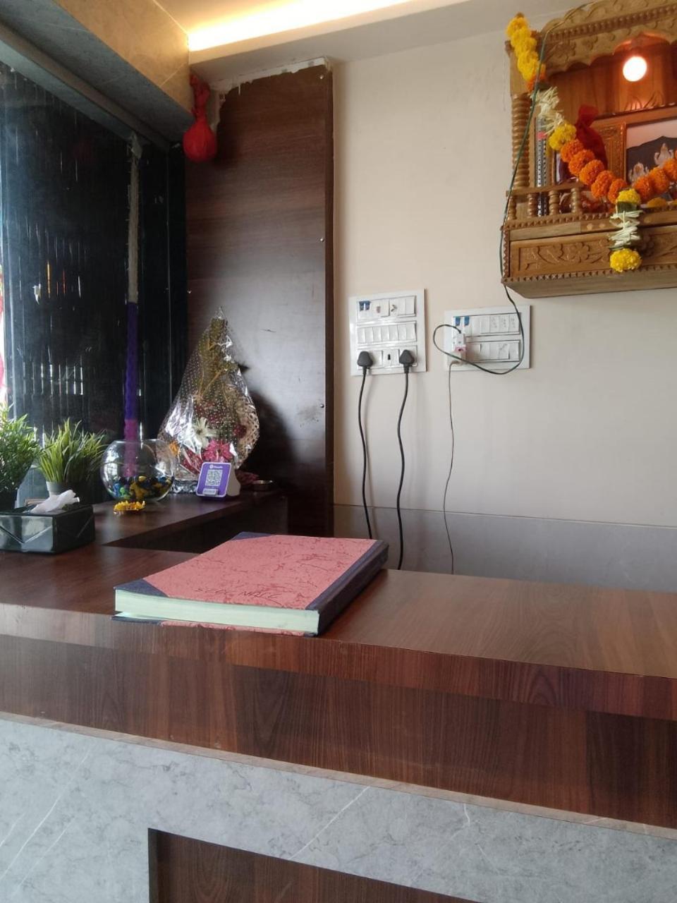 Eastern Plaza Hotel 2*