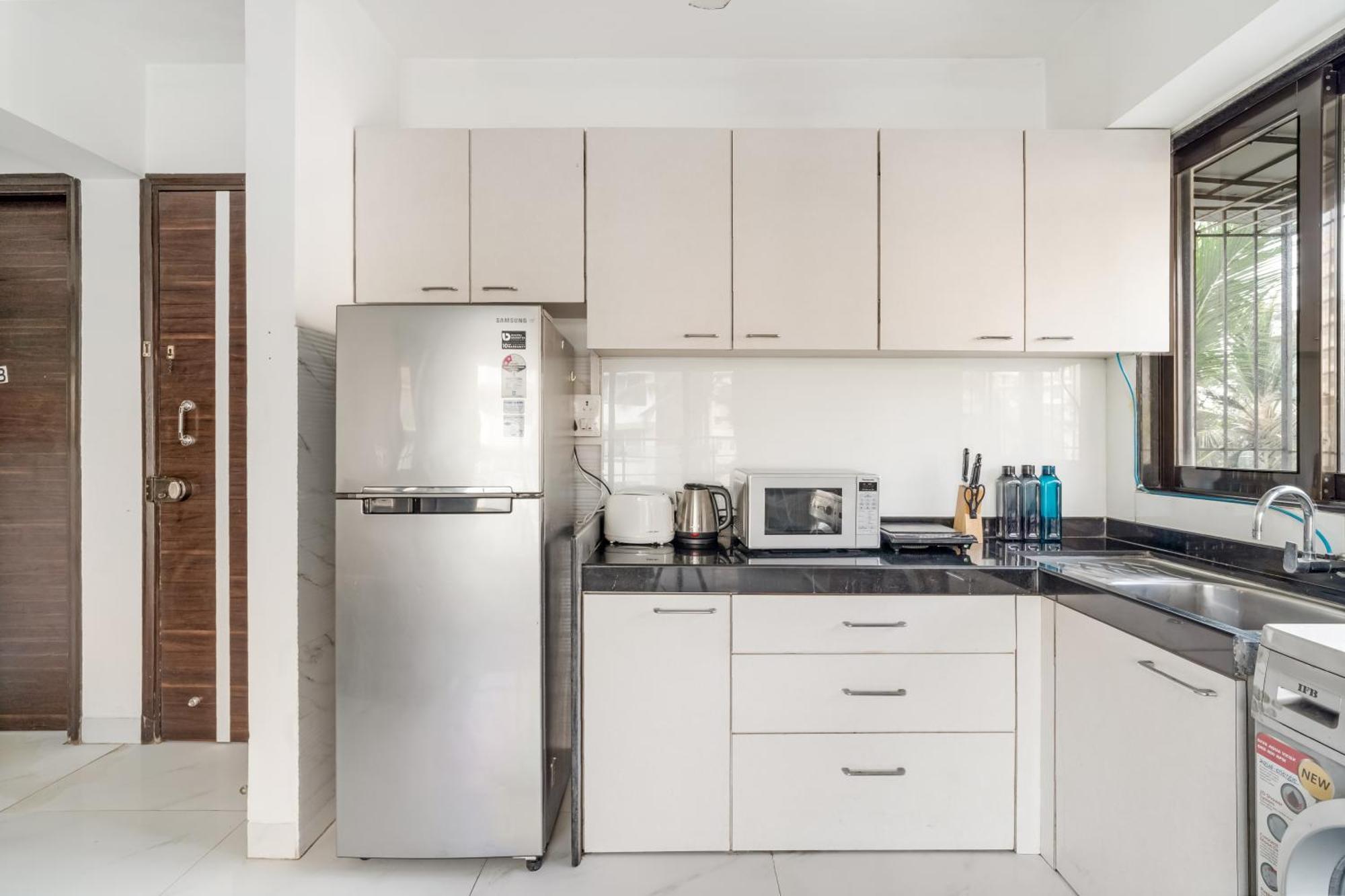 Athena 2bhk Khar W By The Company Apartment *