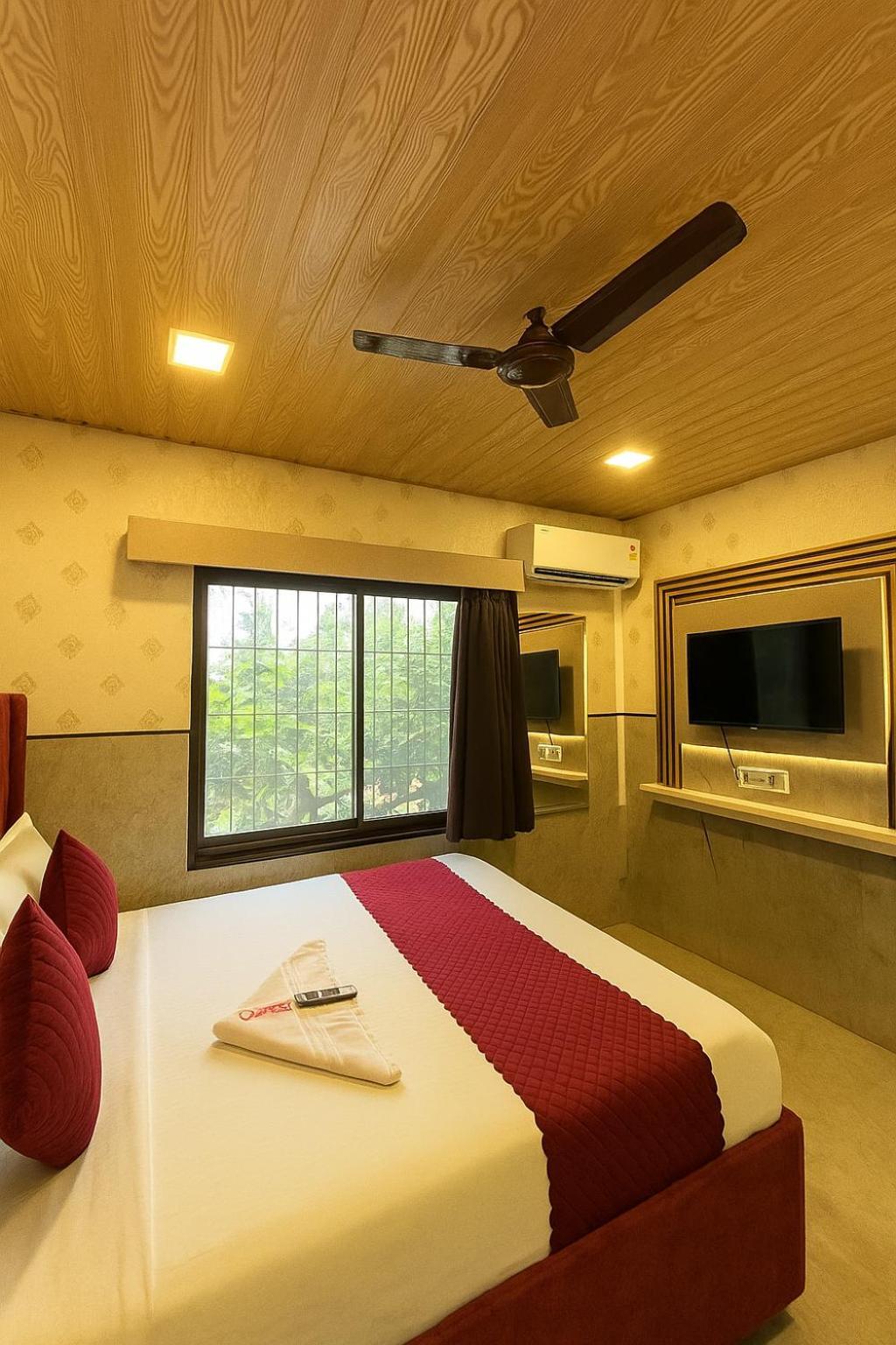 Newyork By Stayzy Mumbai