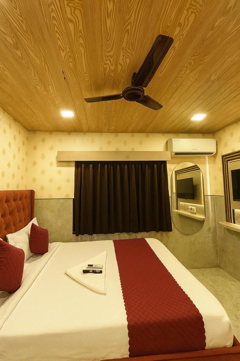 Newyork By Stayzy Hotel 3*