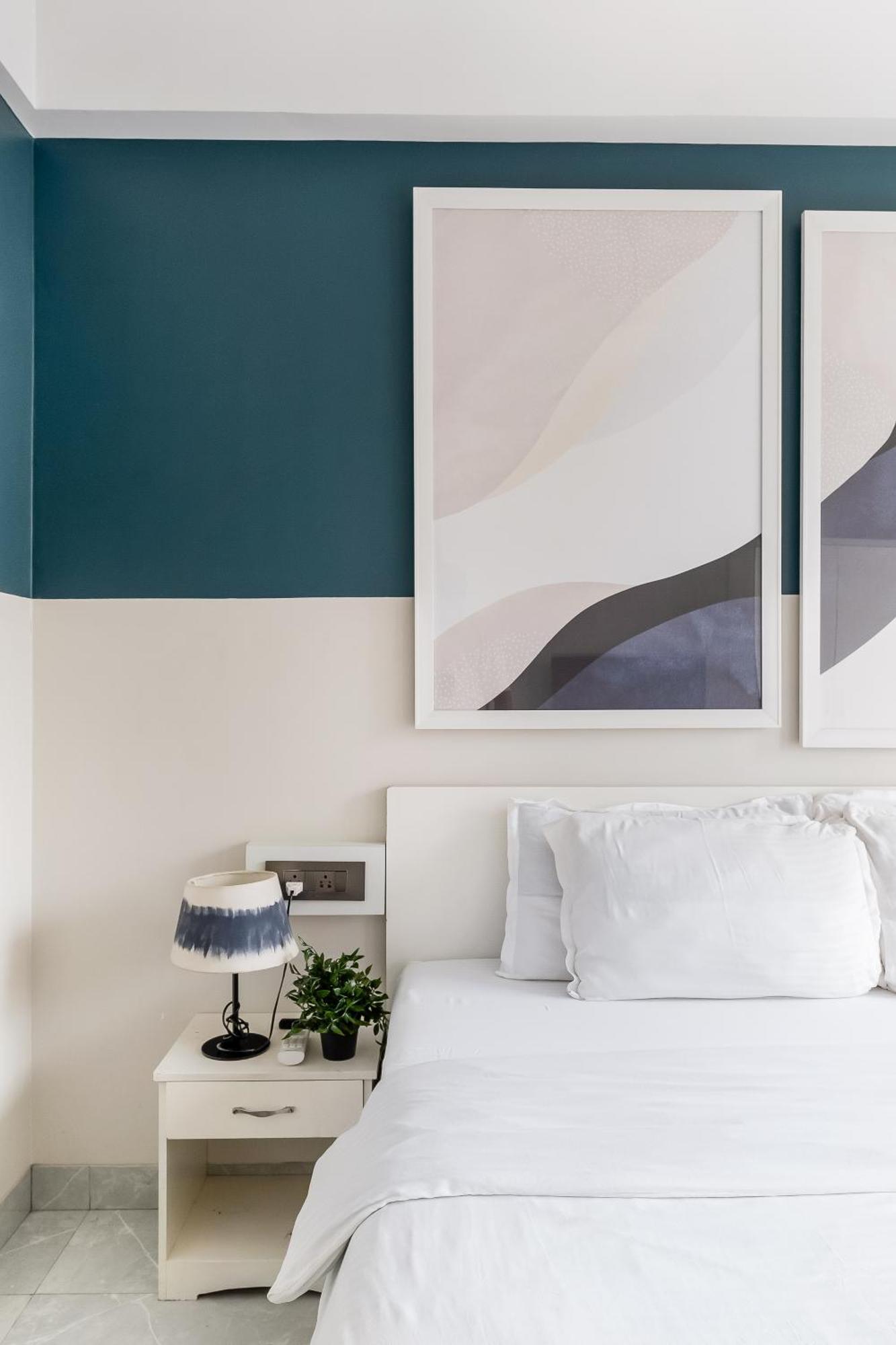 Mezzo Private 3bhk In Bandra Apartment
