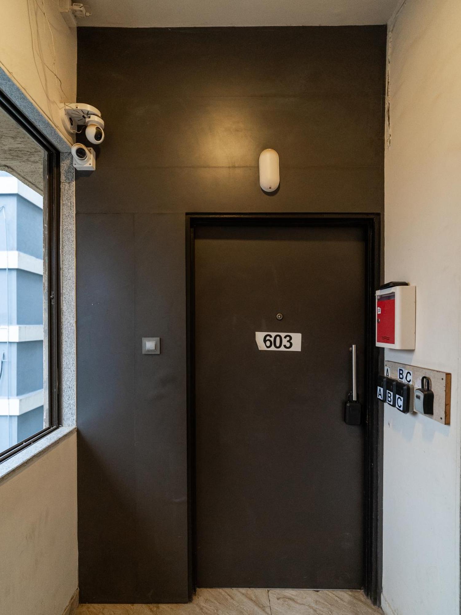 Mezzo Private 3bhk In Bandra * Mumbai