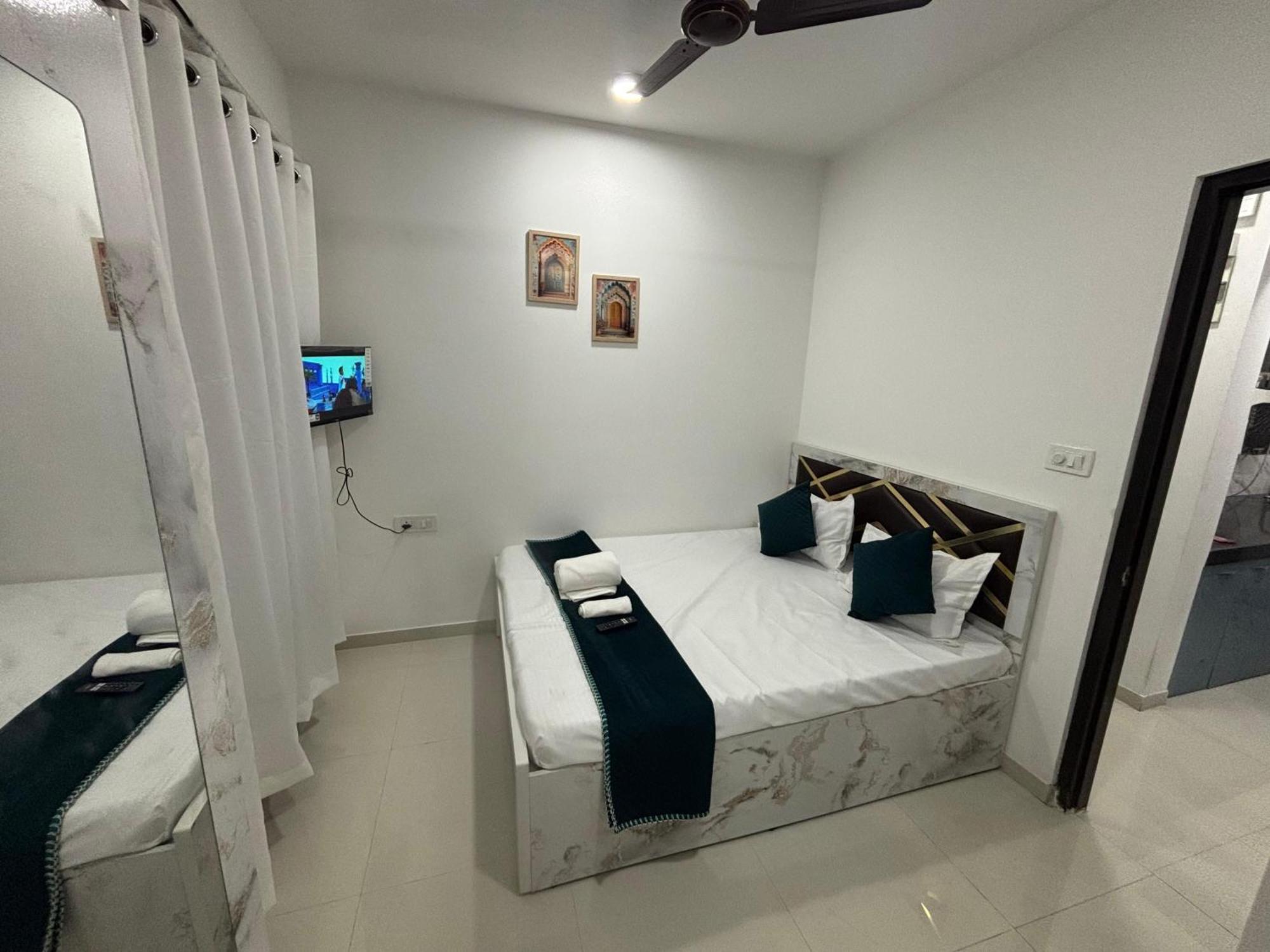 Apartment Atithi Homes Luxe Kandivali Mumbai