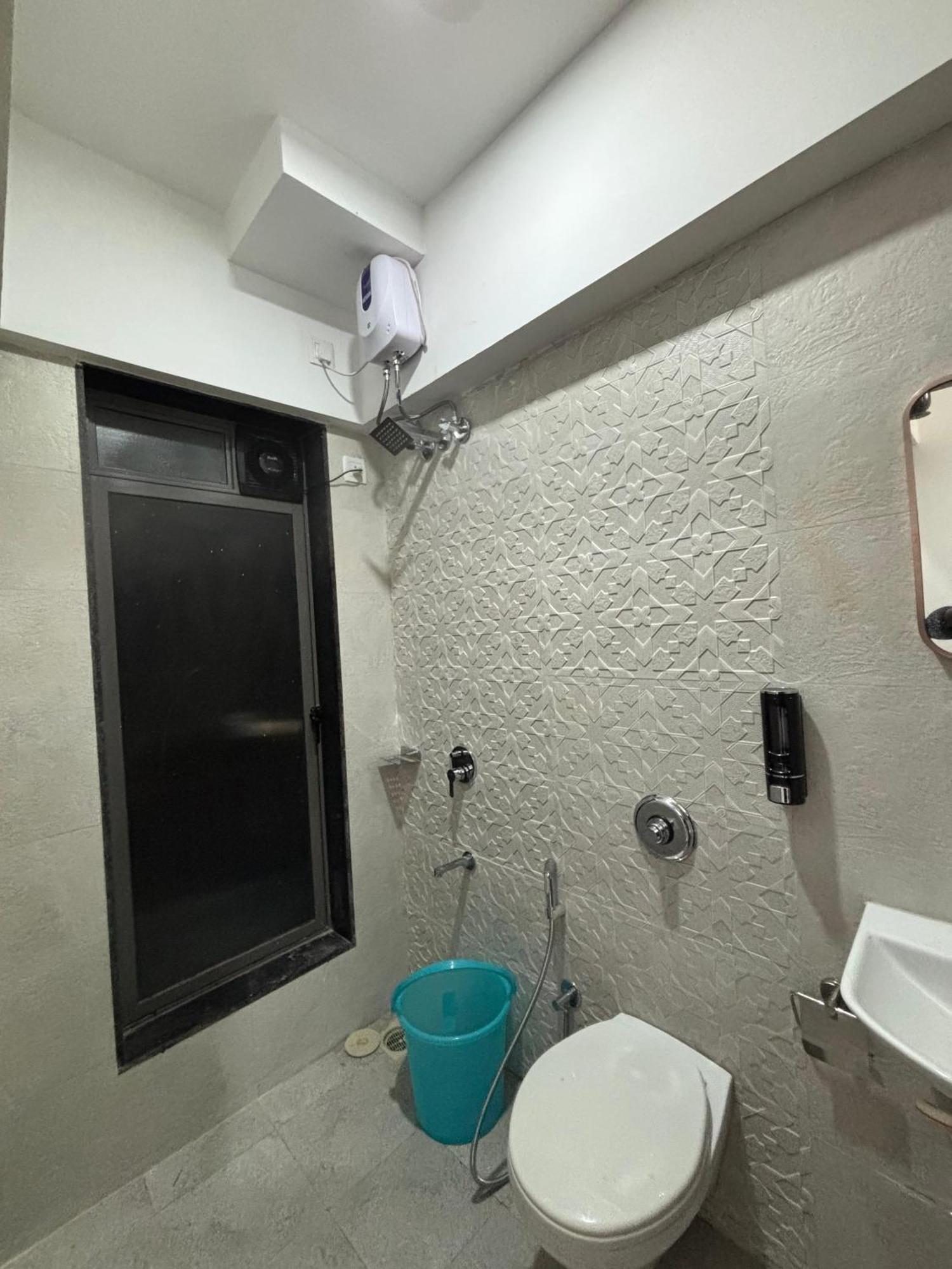 Atithi Homes Luxe Kandivali Apartment Mumbai