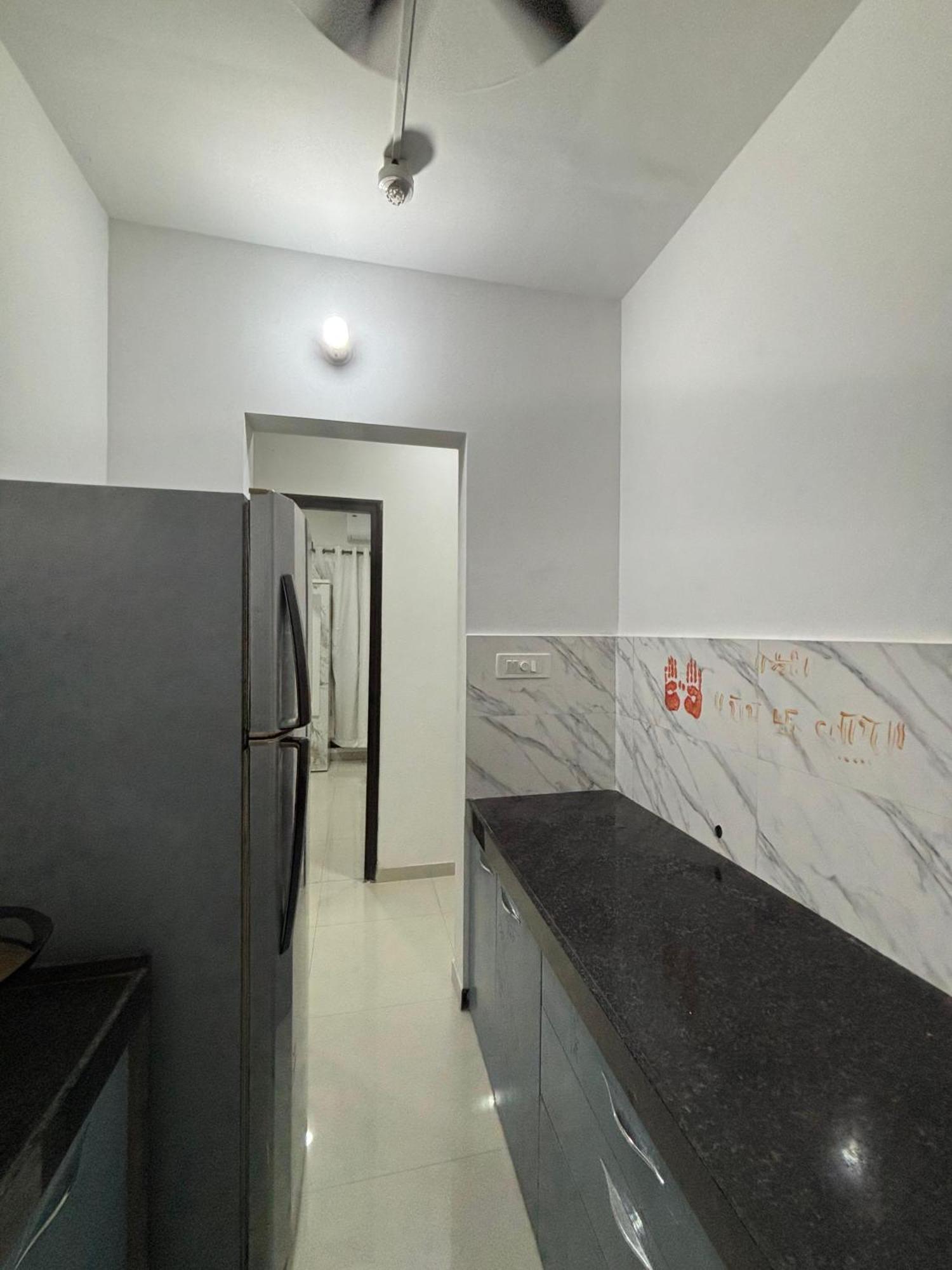 Atithi Homes Luxe Kandivali Apartment *