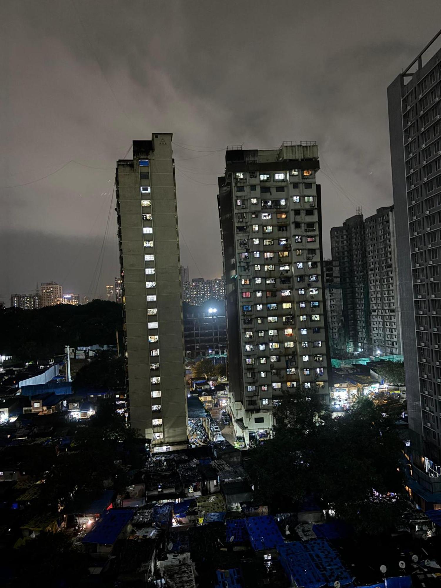 Apartment Atithi Homes Luxe Kandivali