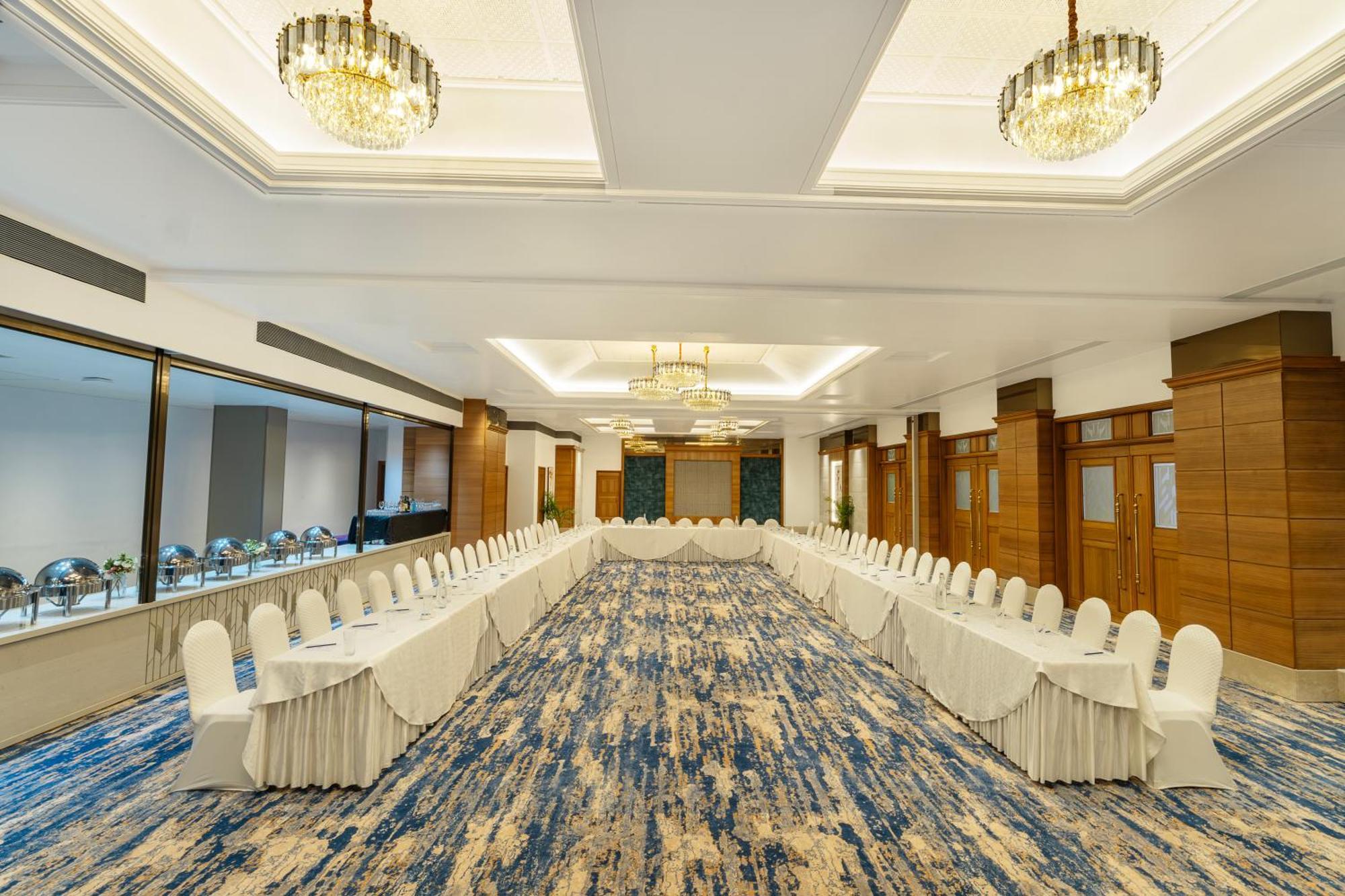 Kohinoor Continental, Airport Mumbai