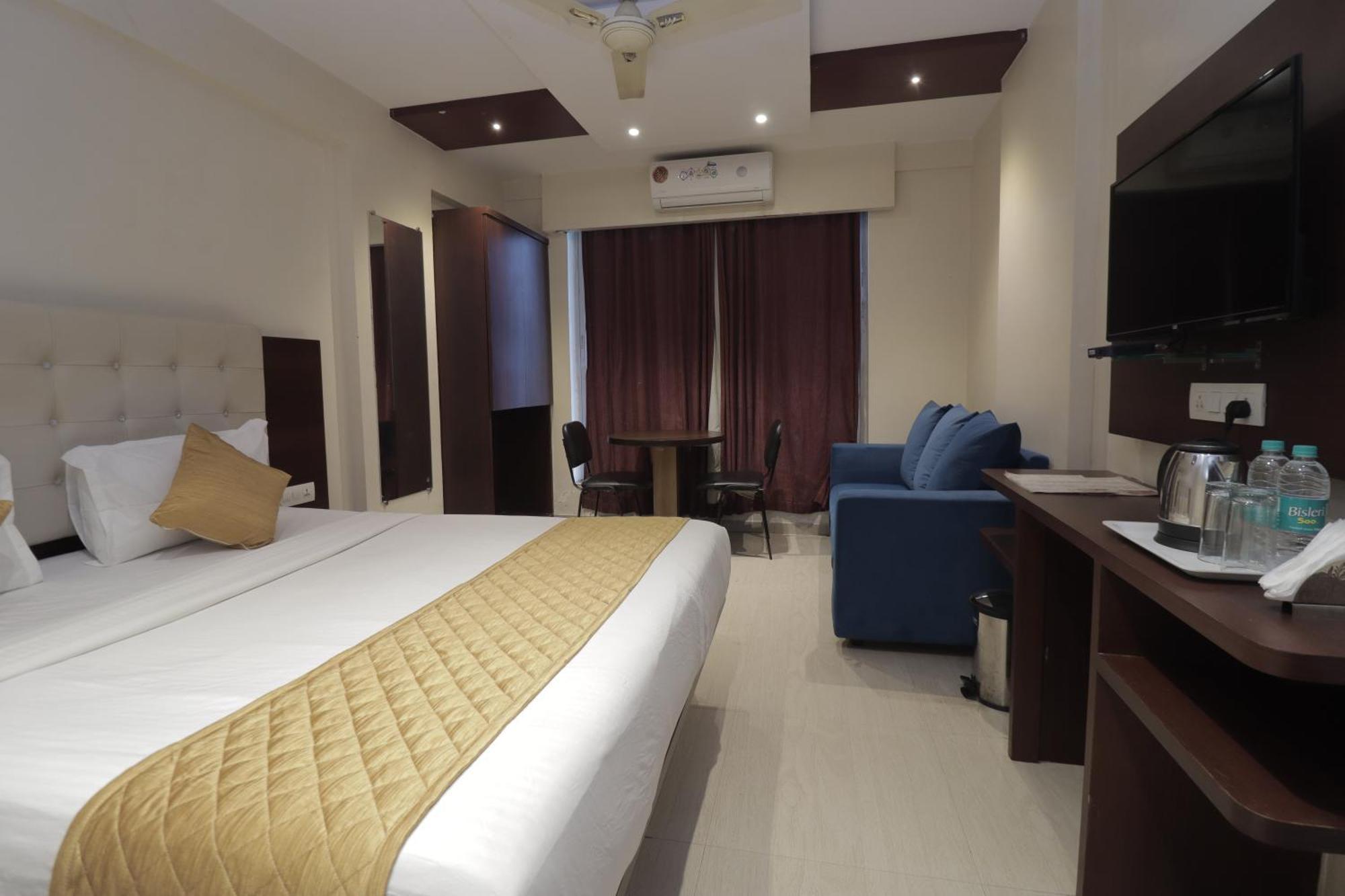 Hotel Malad Opposite Malad Railway Station 3*