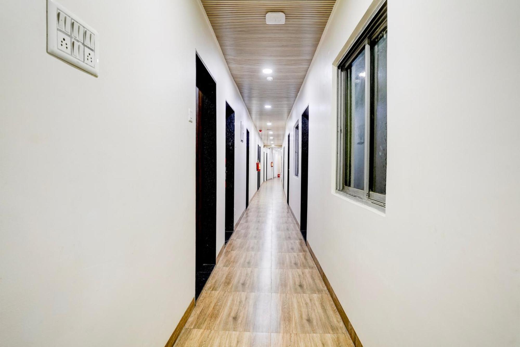 Hotel Collection O Ulife 4*
