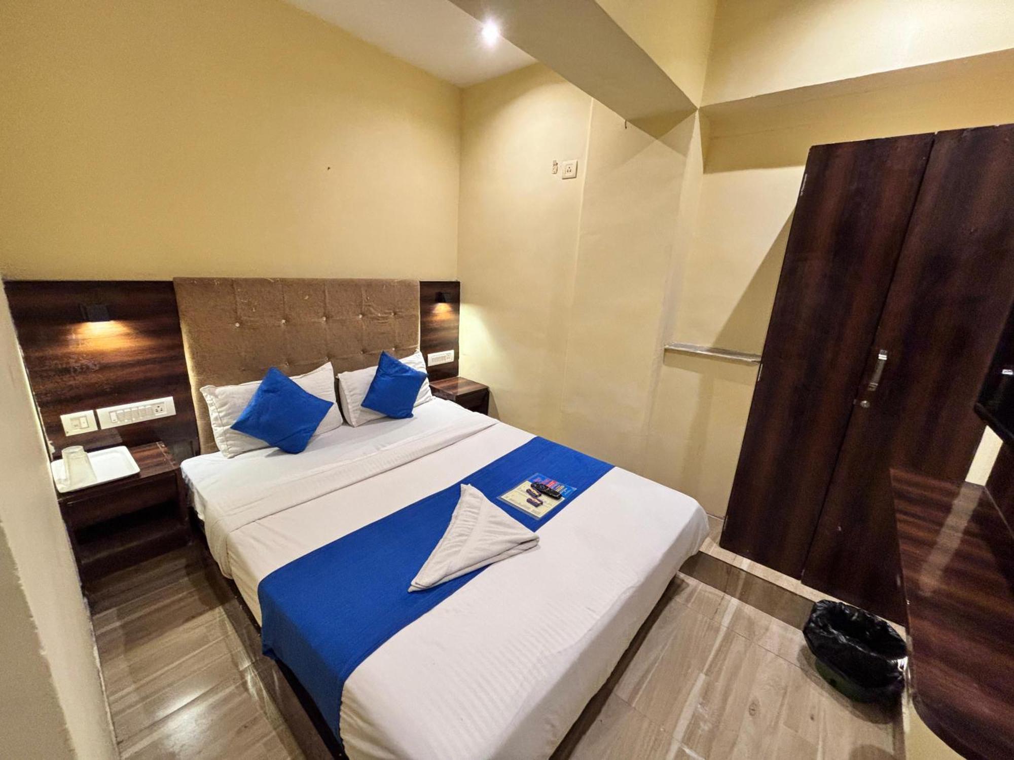 Signature Guest house Mumbai