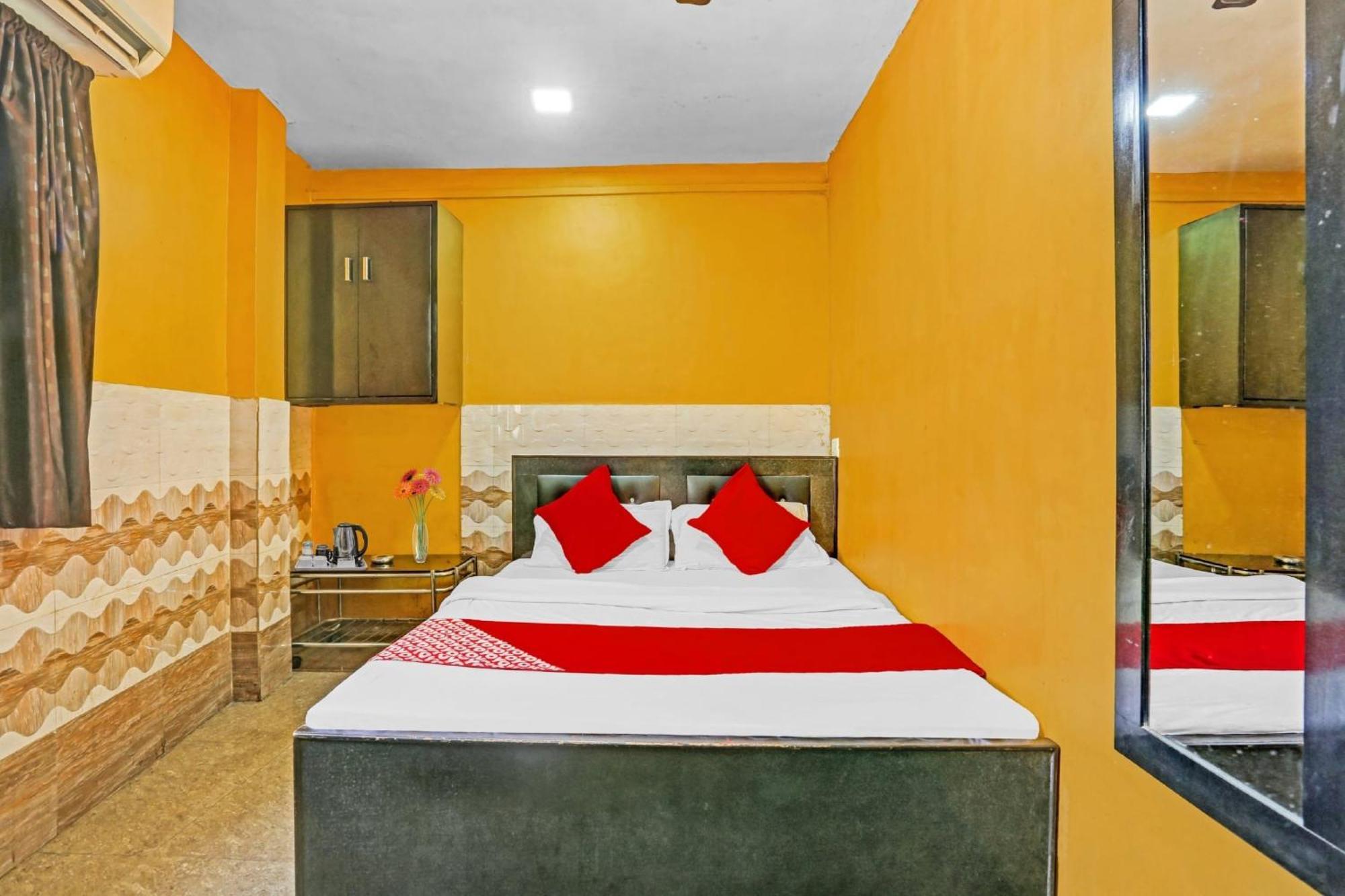 O Golden Residency Hotel 4*