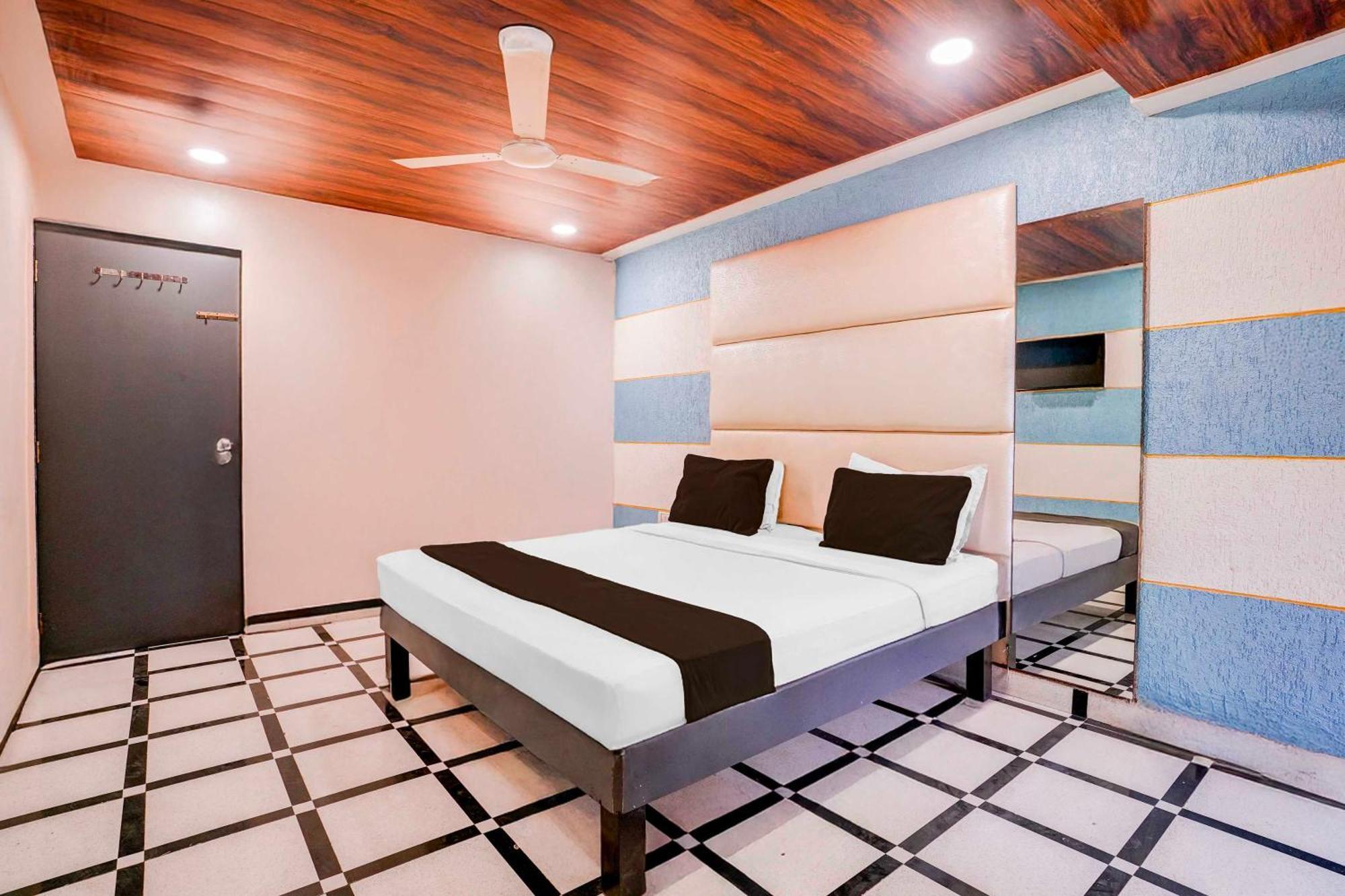 Collection O Khoni Taloja Bypass Mumbai