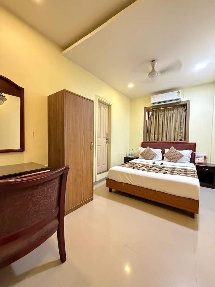 Guest house P A Residency