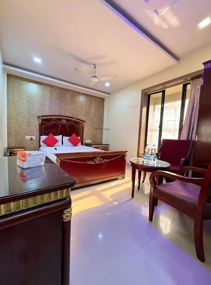 P A Residency Guest house Mumbai